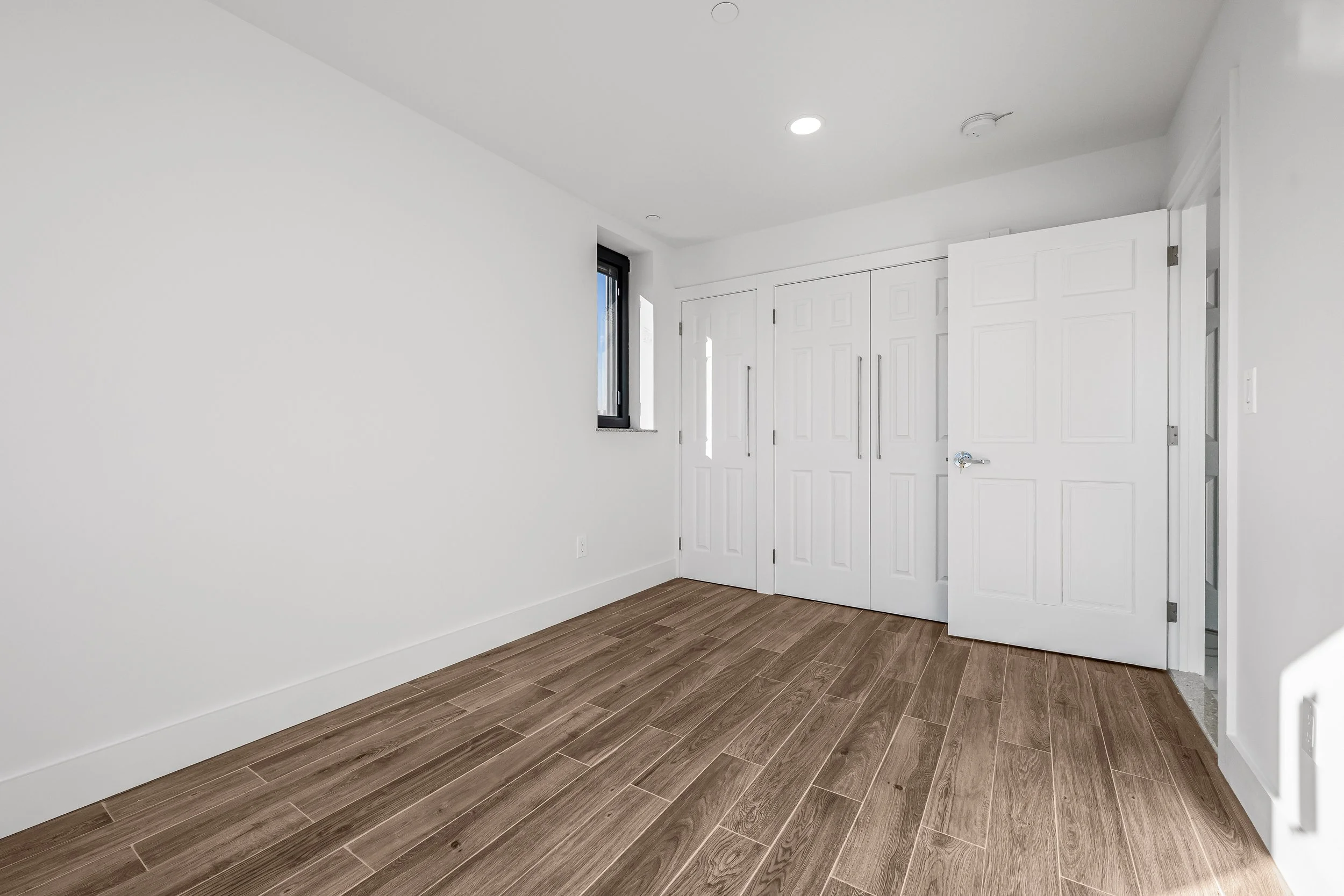 Bedroom R (3).jpg