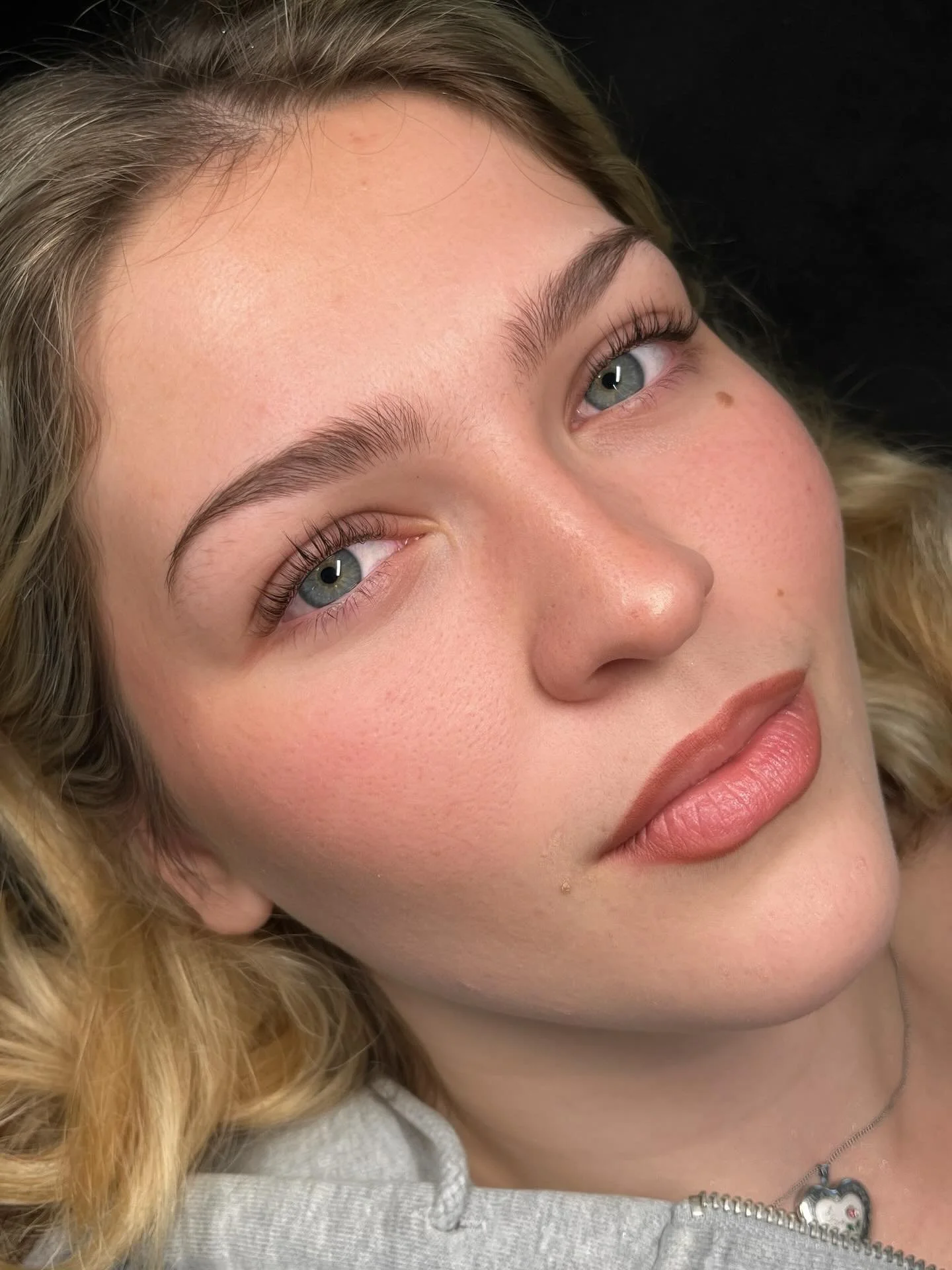 Beautiful lash transformation ✨💛

A lash lift &amp; tint is a natural beauty enhancement that saves you time on your morning routine. Replace your lash curler &amp; mascara with this treatment that lasts 6-8 weeks!🌟

Book now to have lifted lashes 