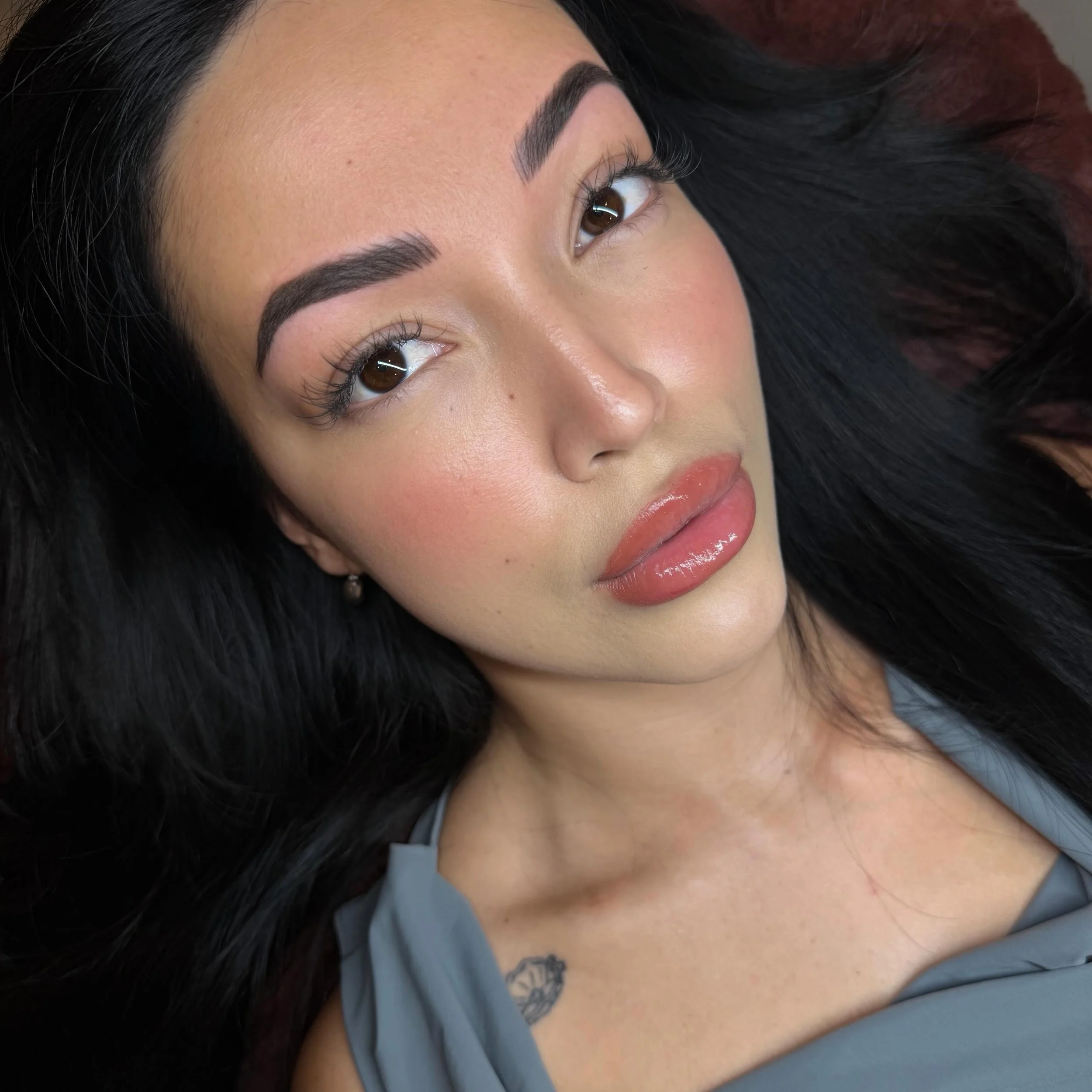 Nano Combination Brows- all machine work, no Microblading ✍🏽✨

These brows were an honor to do! My best friend was one of the first people I had ever Microbladed back in 2023 when I started. Yesterday she trusted me yet again with a completely diffe