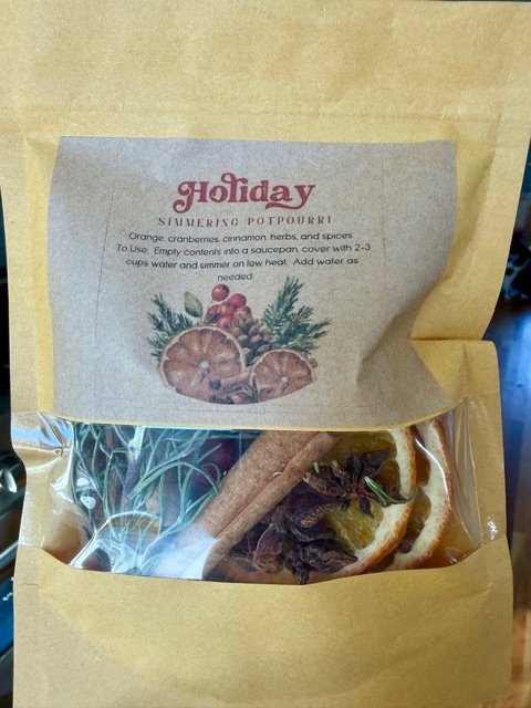 Buy 4 Get 1 Free - Holiday Simmer Pot Kraft Bag