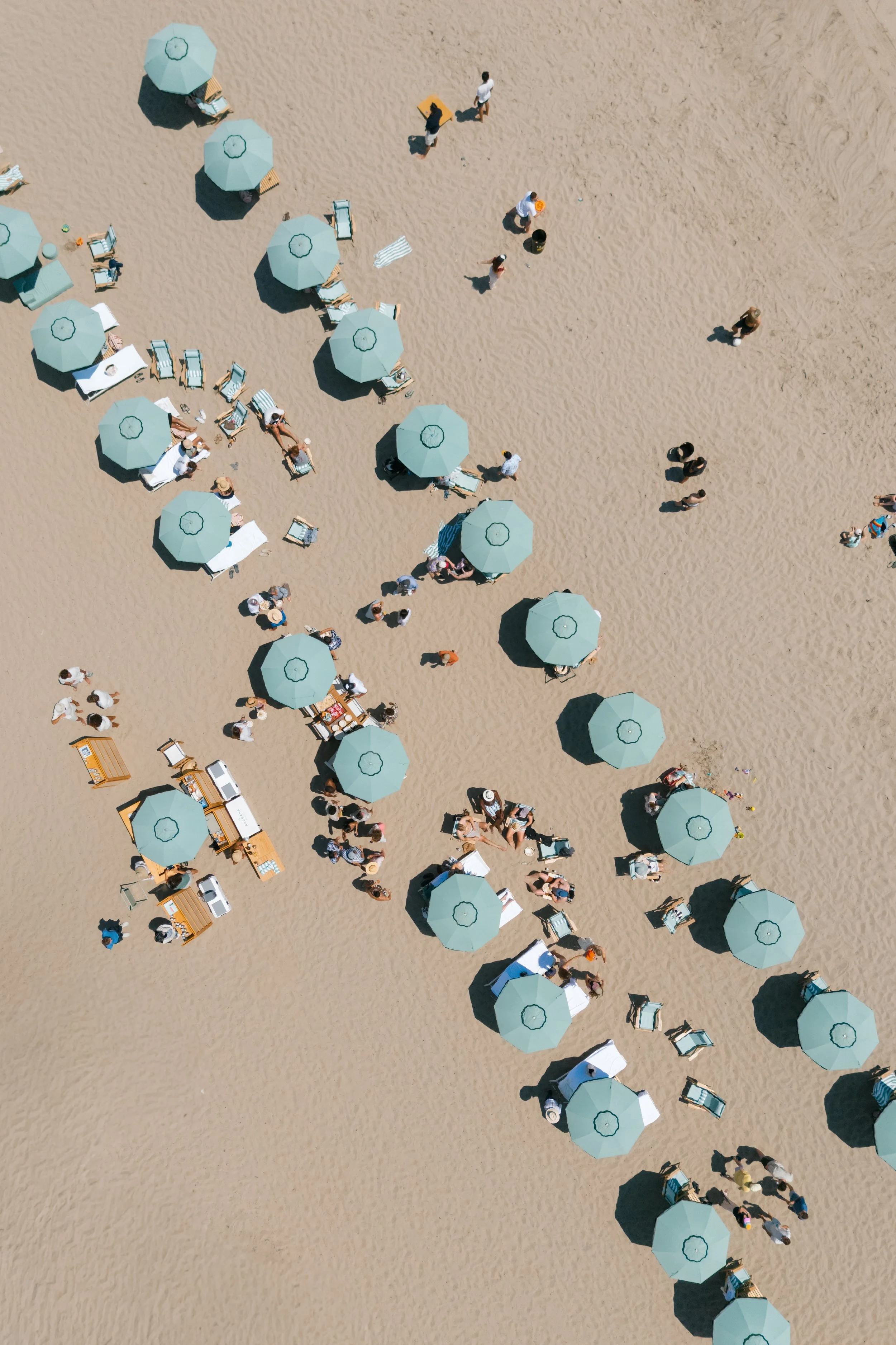 kinsey&jeremy-beachparty-laurenahnphotography-edit-158.jpg
