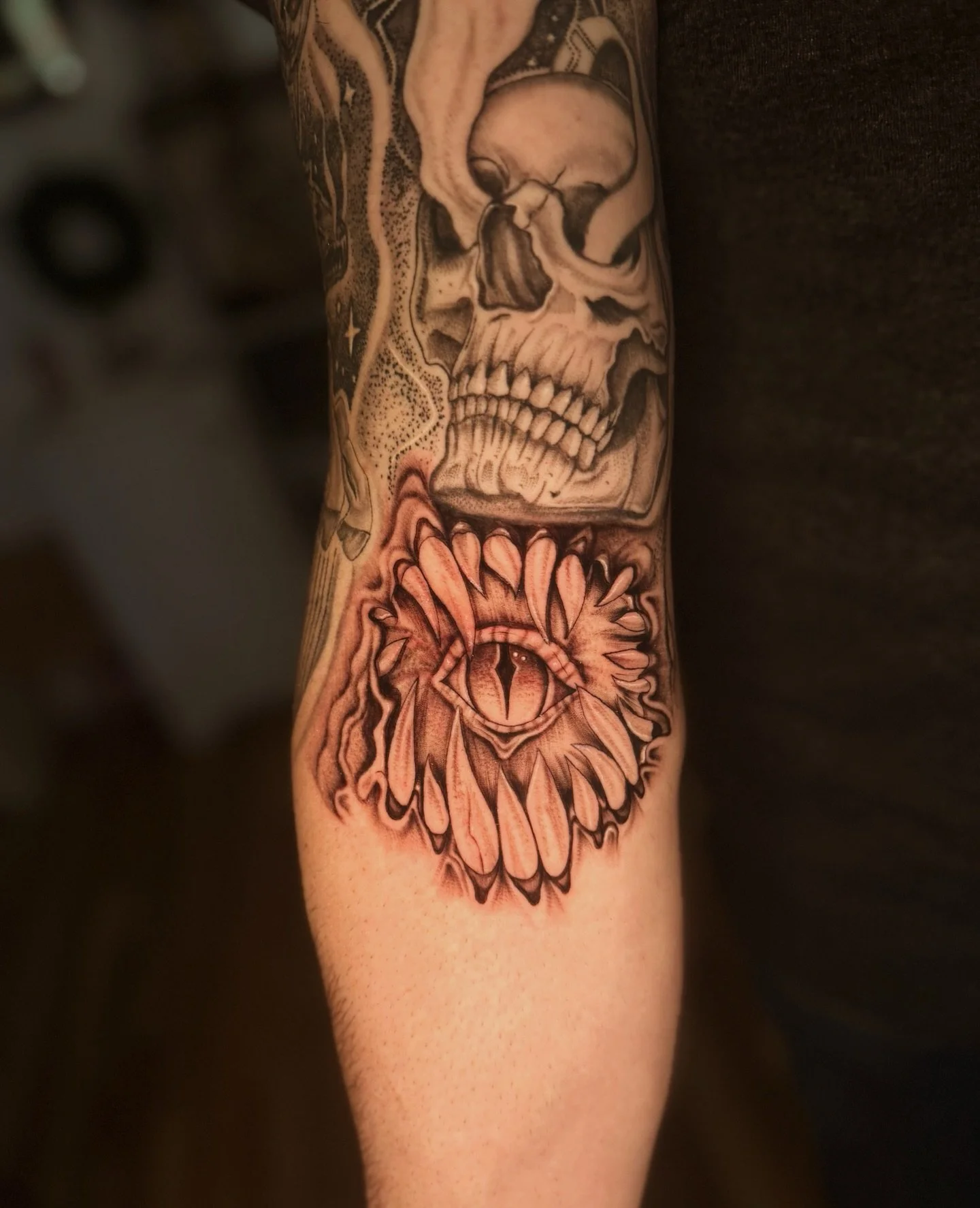 inner elbow filler 👁️