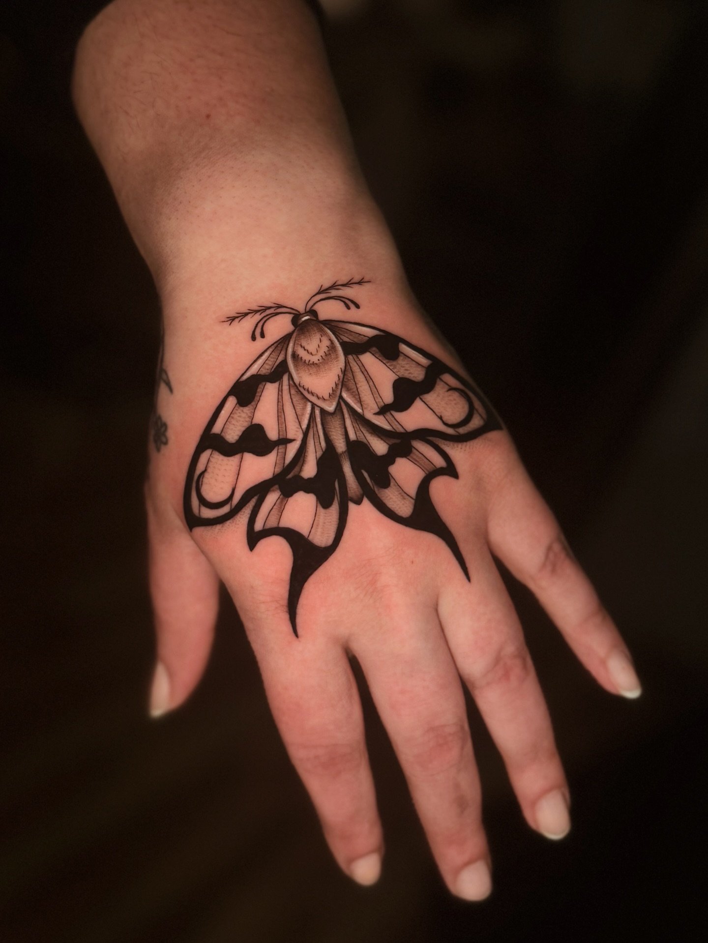 I ♡ tattooing moths