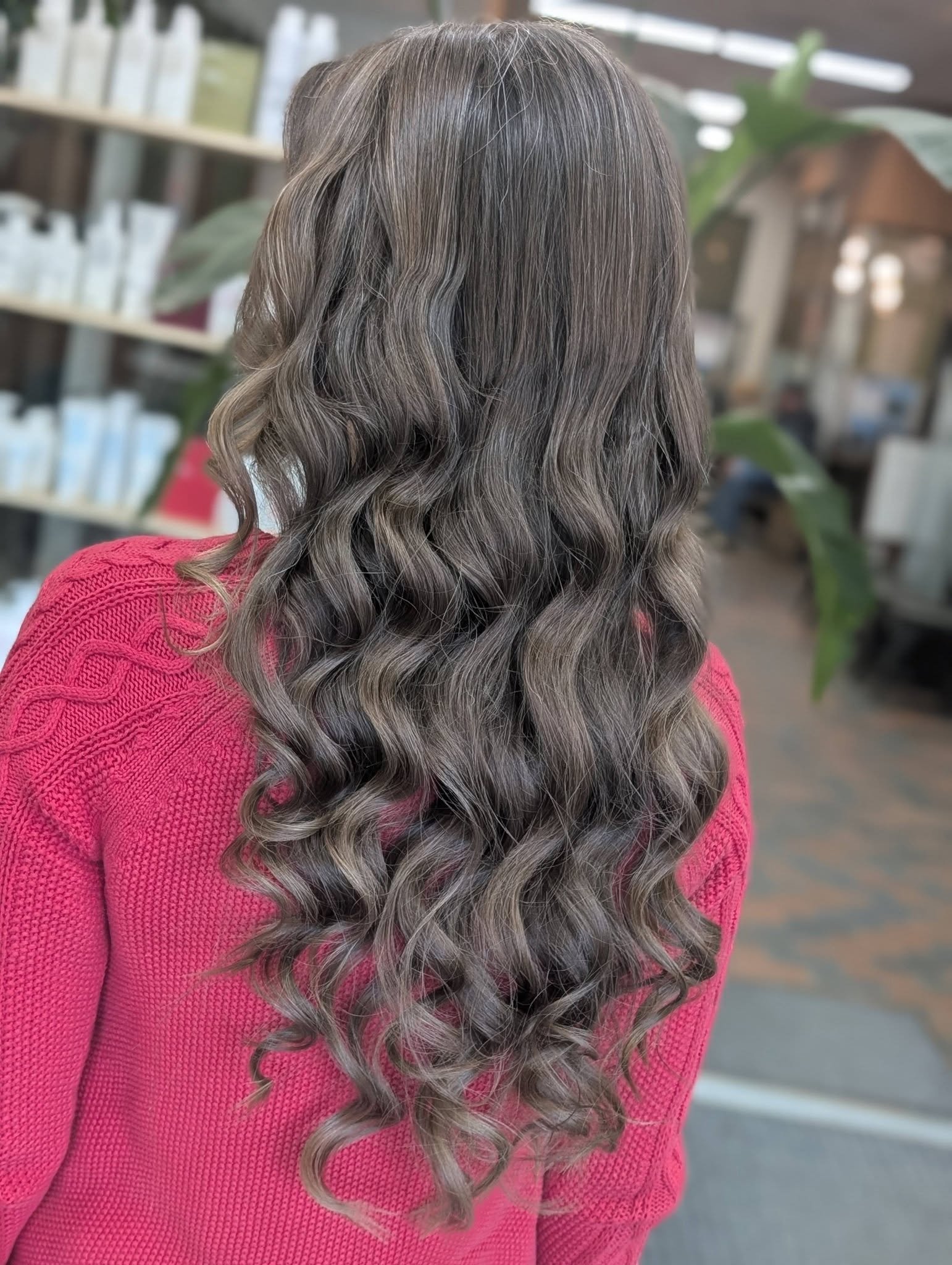 #ellahuangbanffhairstylist #curlyhair