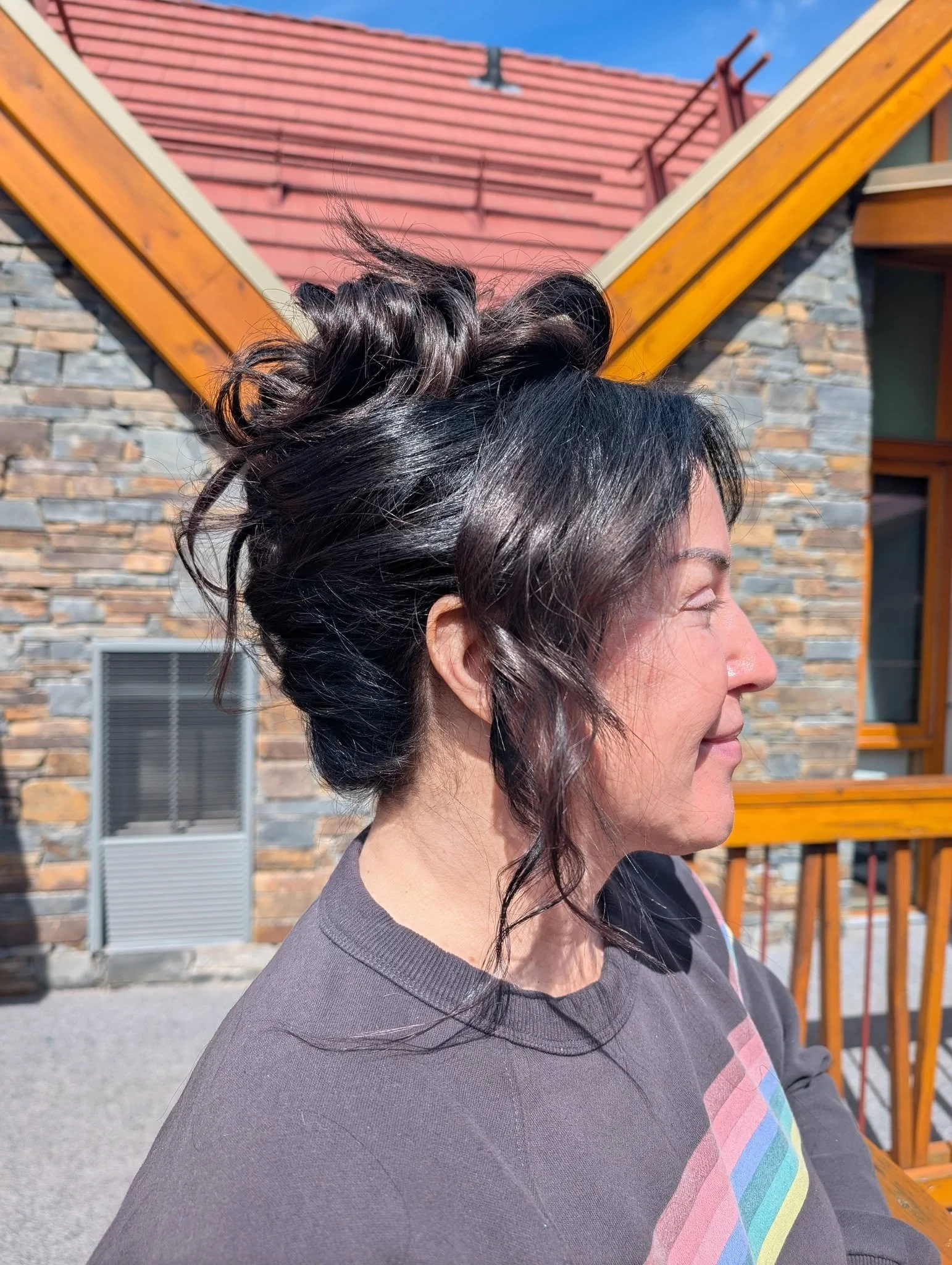 #ellahuangbanffhairstylist #updostyles