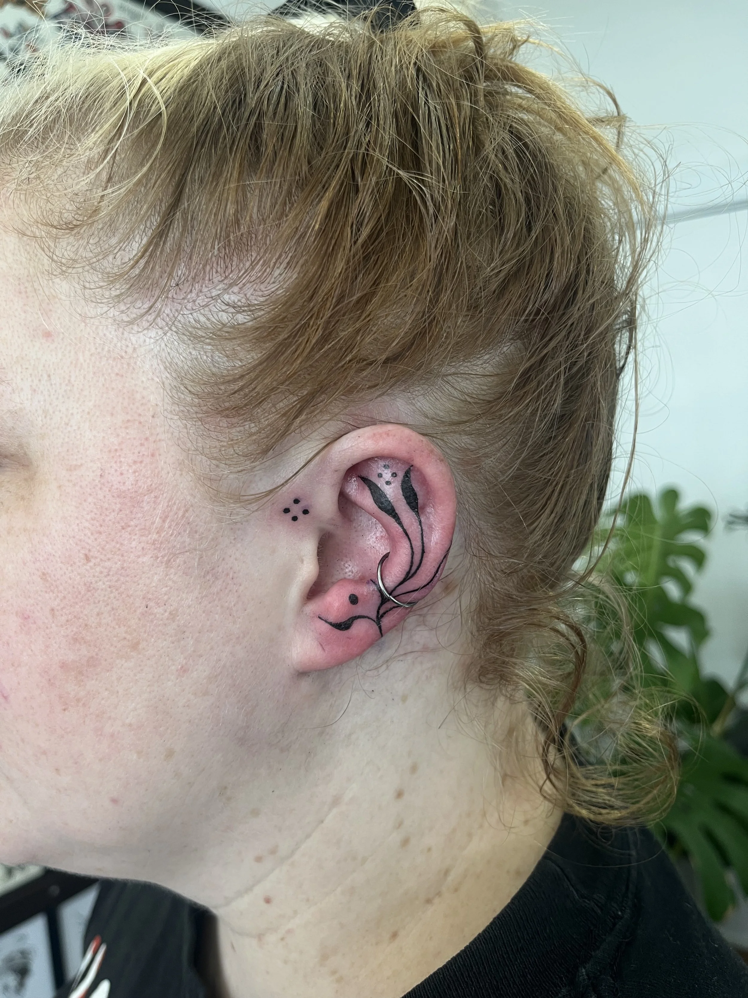 Artist: Aleia Accioly— Ear piece 