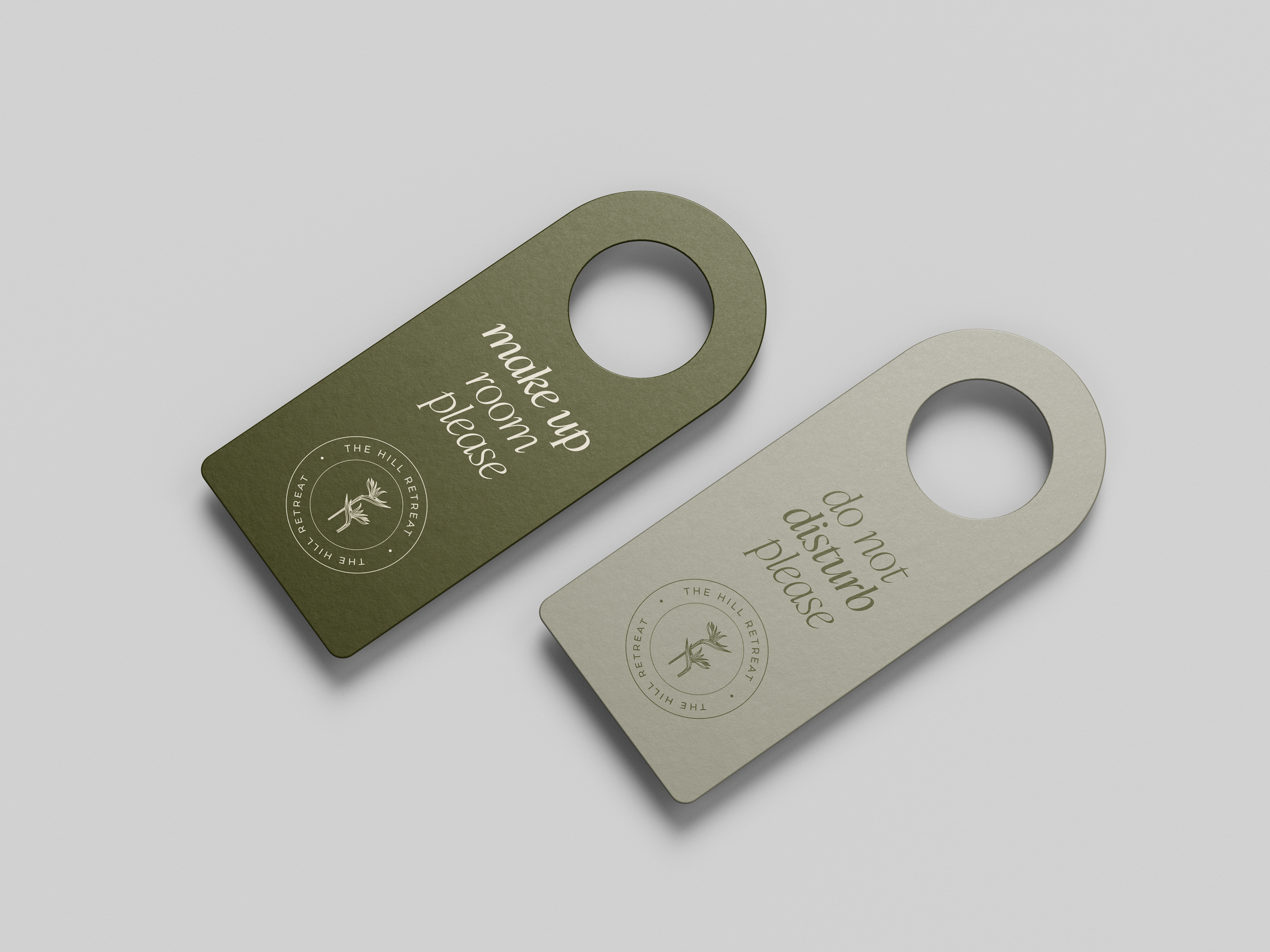 Free_Door_Hanger_Mockup_5.png