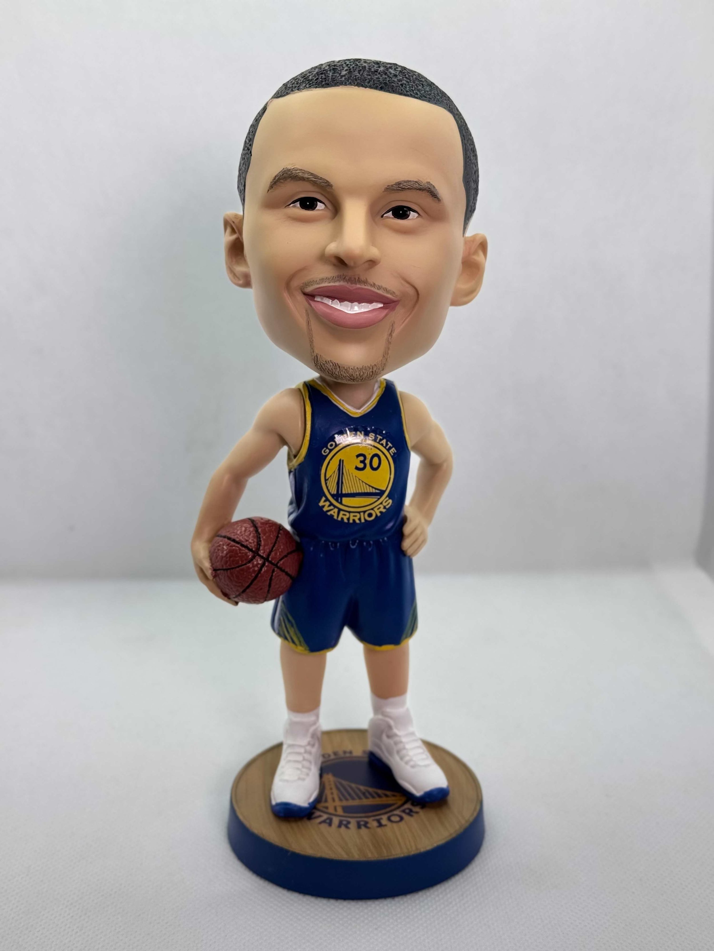 Stephen_Curry_8_inch_Bobblehead_1.jpg