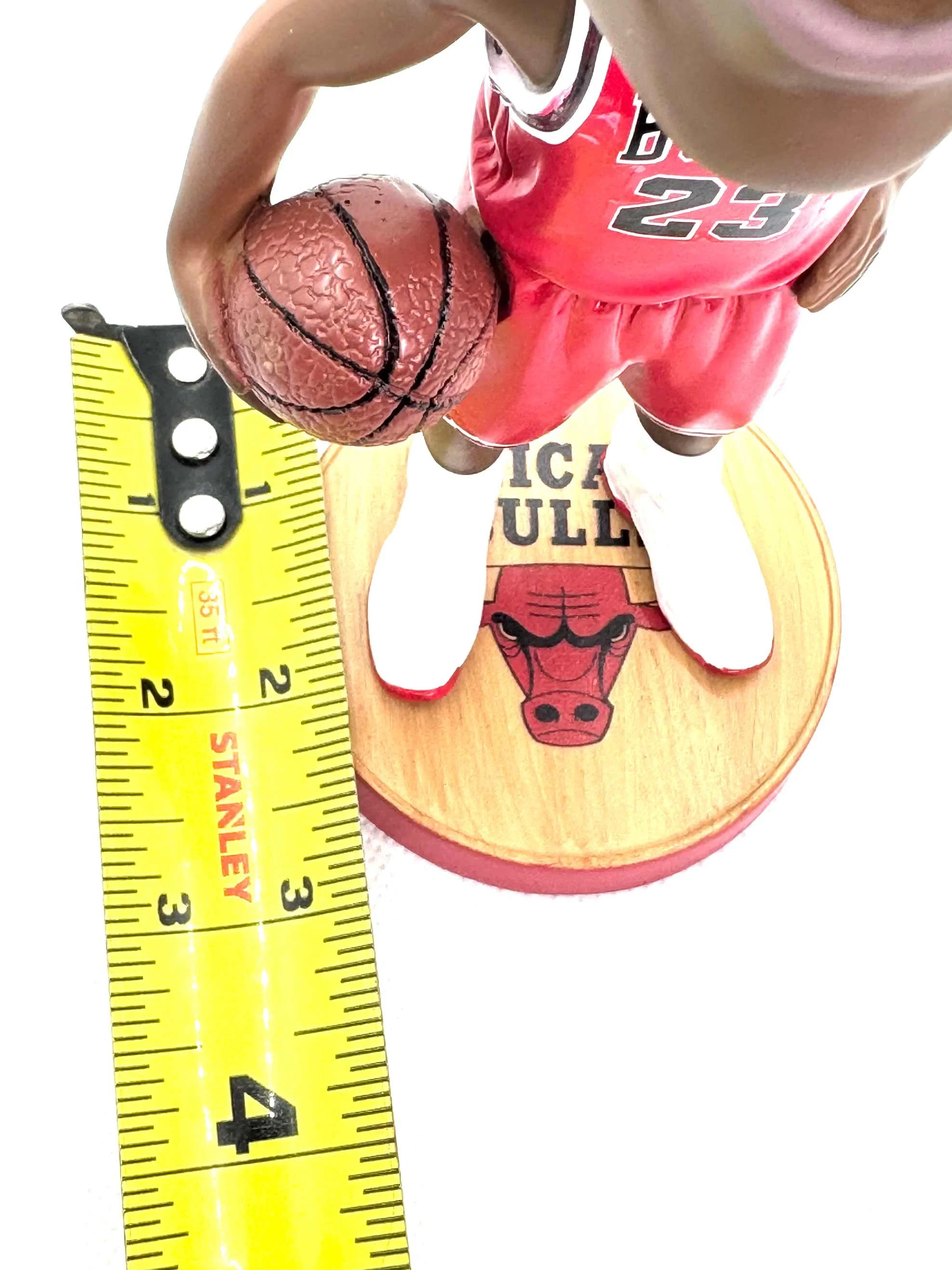 Michael_Jordan_8_inch_Bobblehead_9.jpg