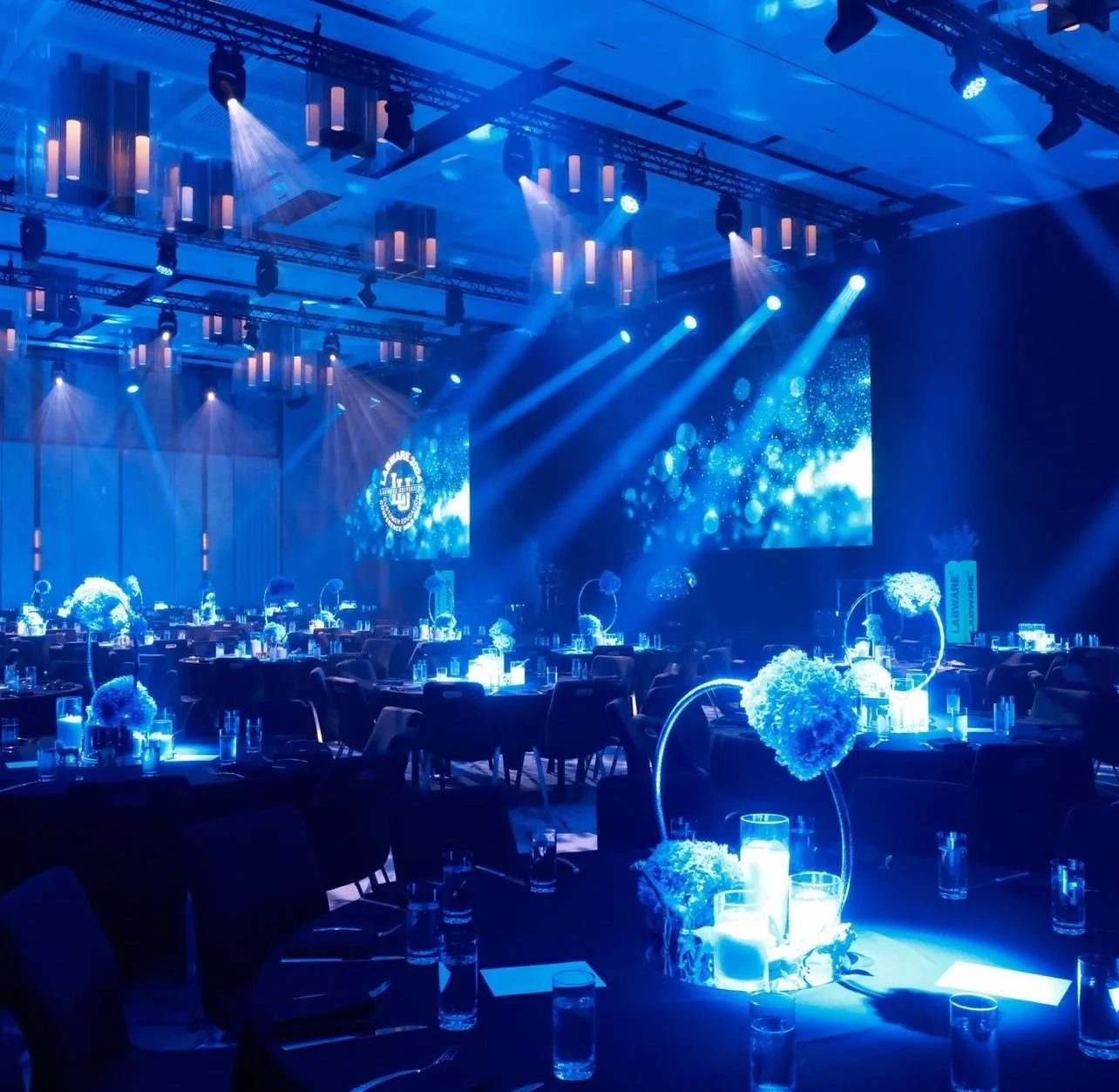 High-end event styling experts