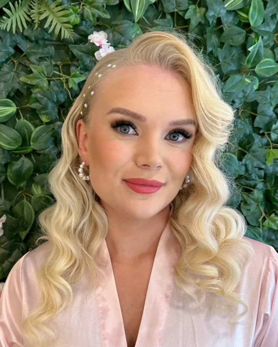 Hollywood-tyylinen glamour häämeikki, tekijä Emma Jokikokko.