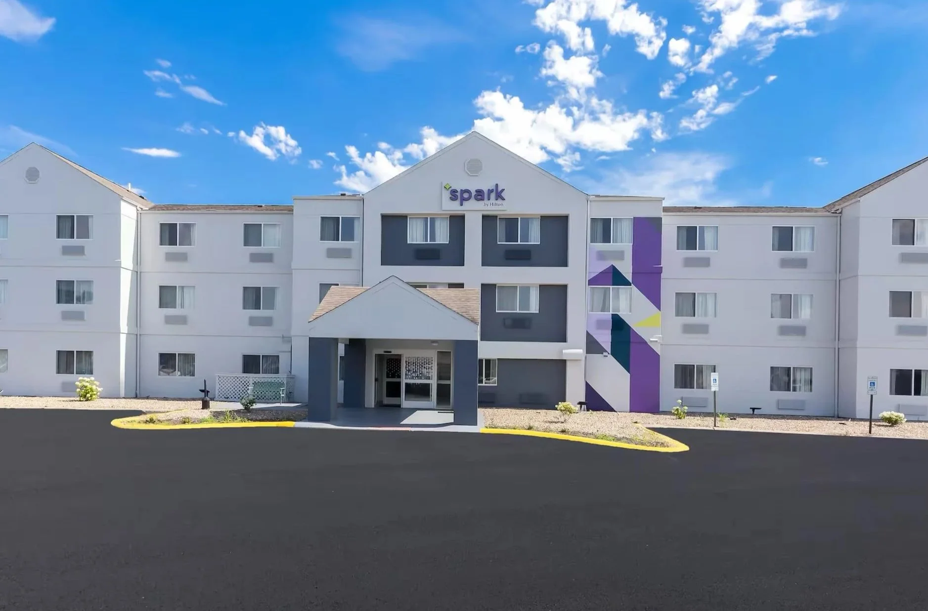 Paramount Lodging Advisors (PLA) Presents Spark by Hilton Springfield, IL