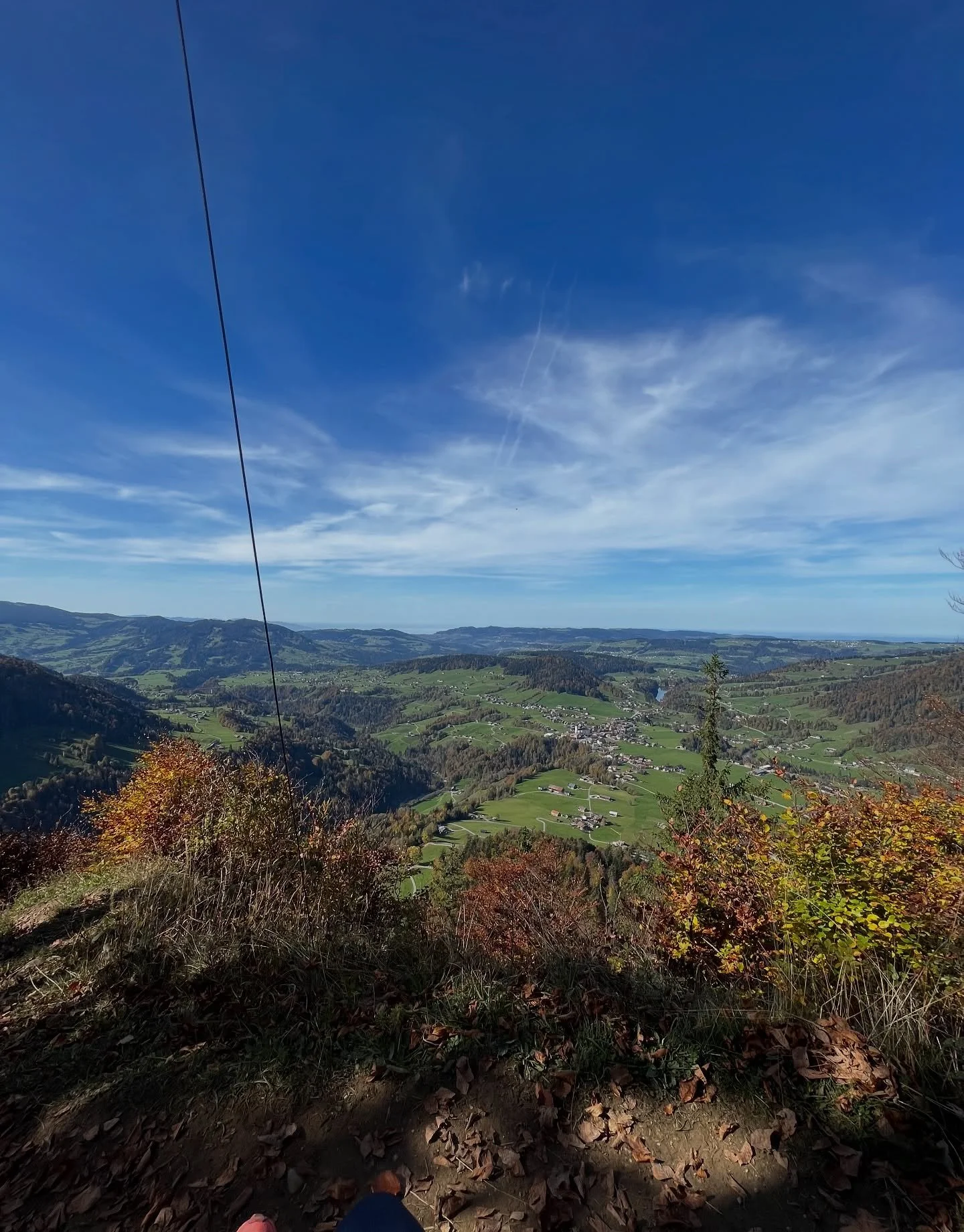 goldene Momente im Bregenzerwald 🍂

Rund um das Landhotel Hirschen zeigt sich die Natur jetzt von ihrer allersch&ouml;nsten Seite. Bunte W&auml;lder, klare Luft und traumhafte Wanderwege laden ein, die Region zu entdecken.

Einfach raus, durchatmen 