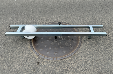 Manhole Top Roller