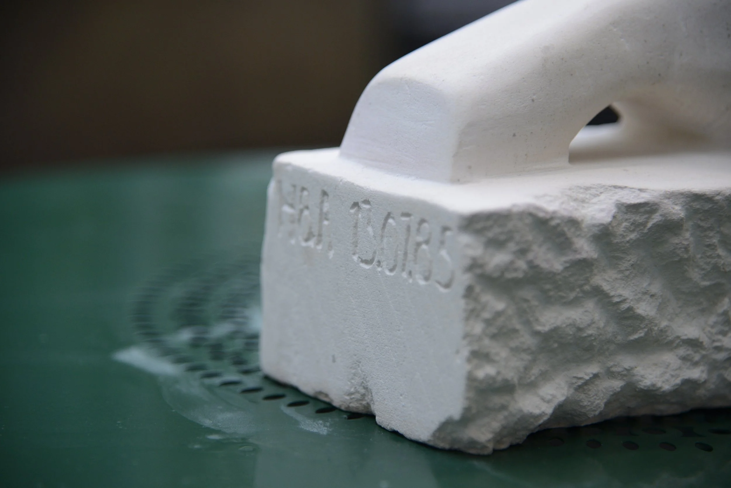 right hand, special order
limestone, 2025
© HV Photographe