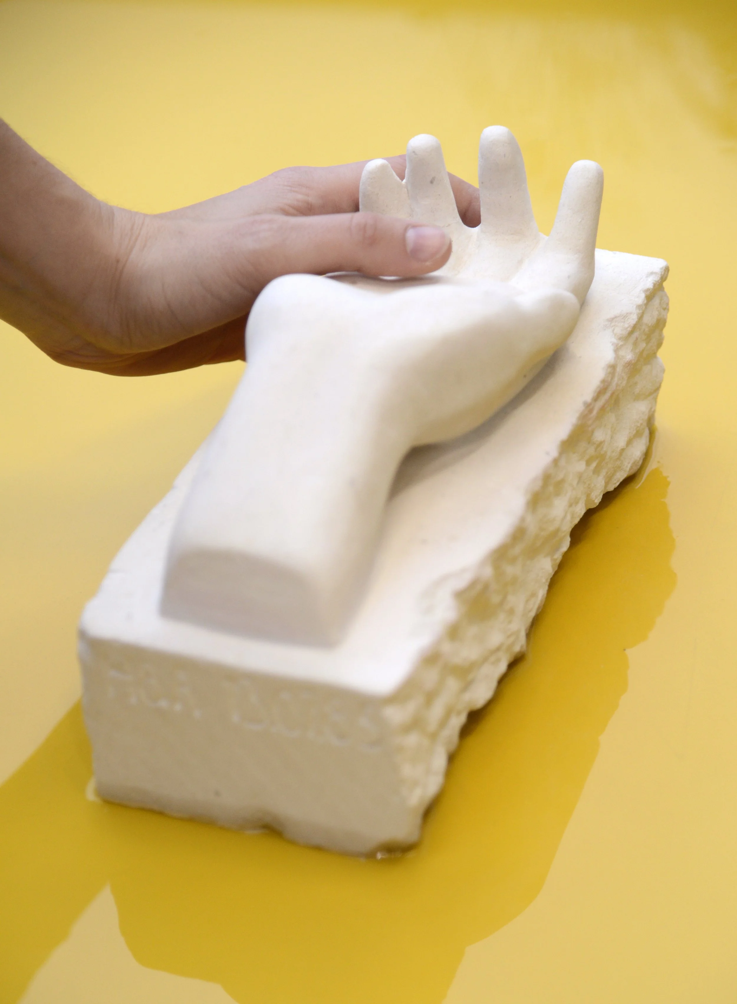 right hand,
limestone, 2025
© HV Photographe