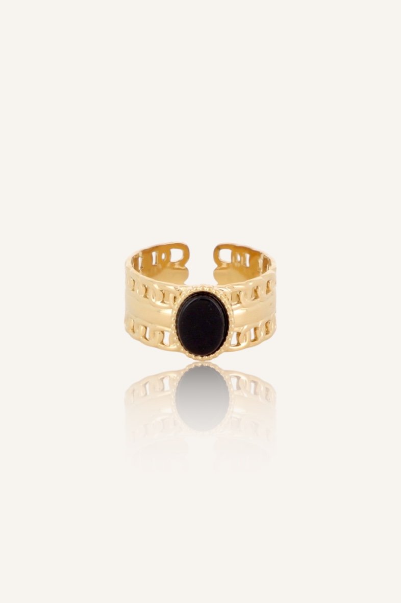 Noir ring