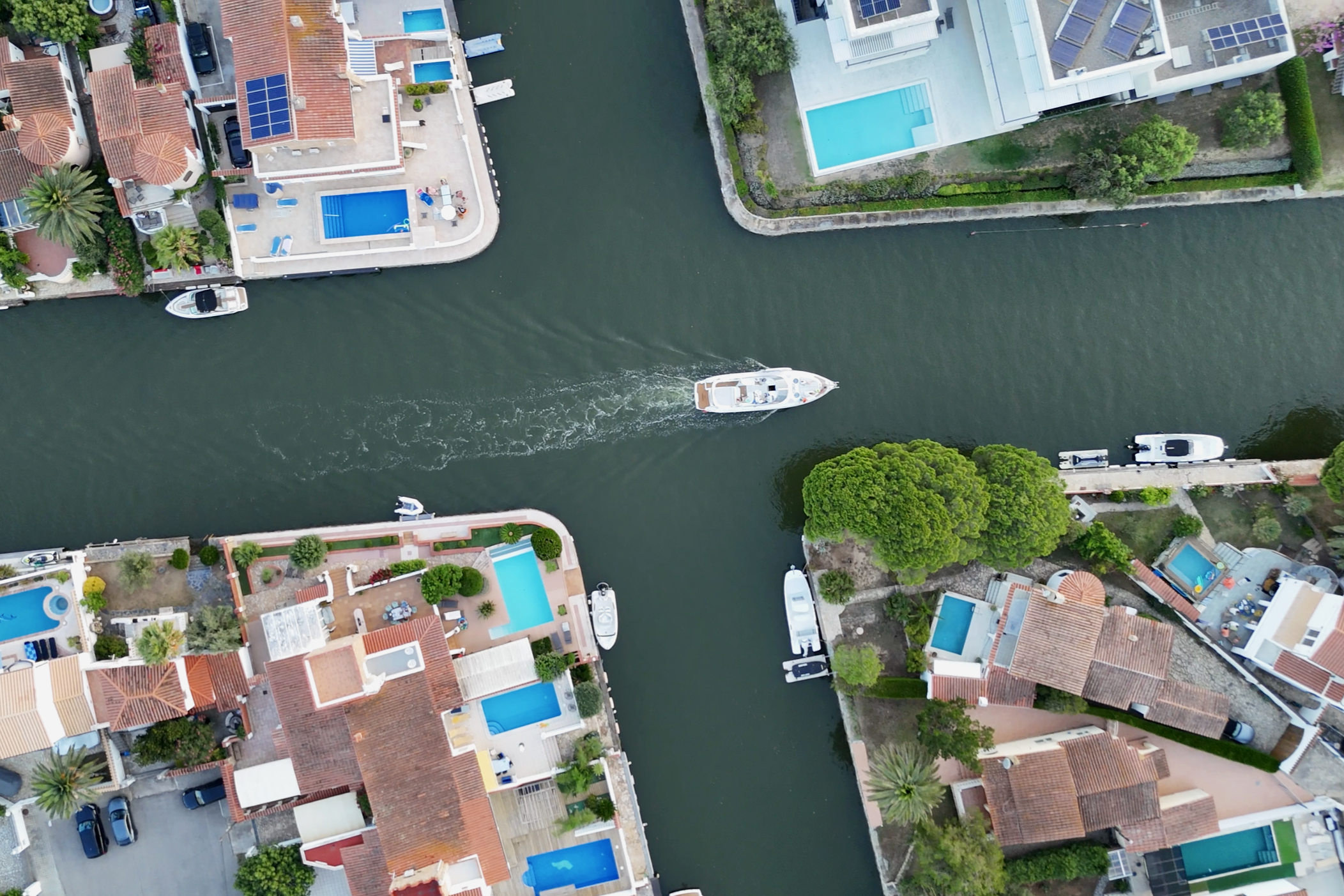 Villas%2C+Yatch+in+Empuriabrava.png