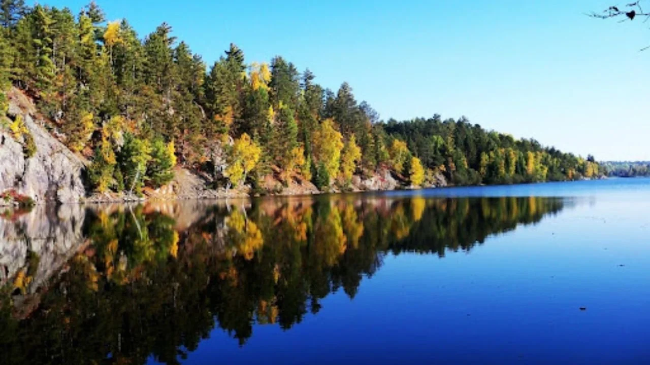 romantic-minnesota-getaways-hiking-trails (6).jpg