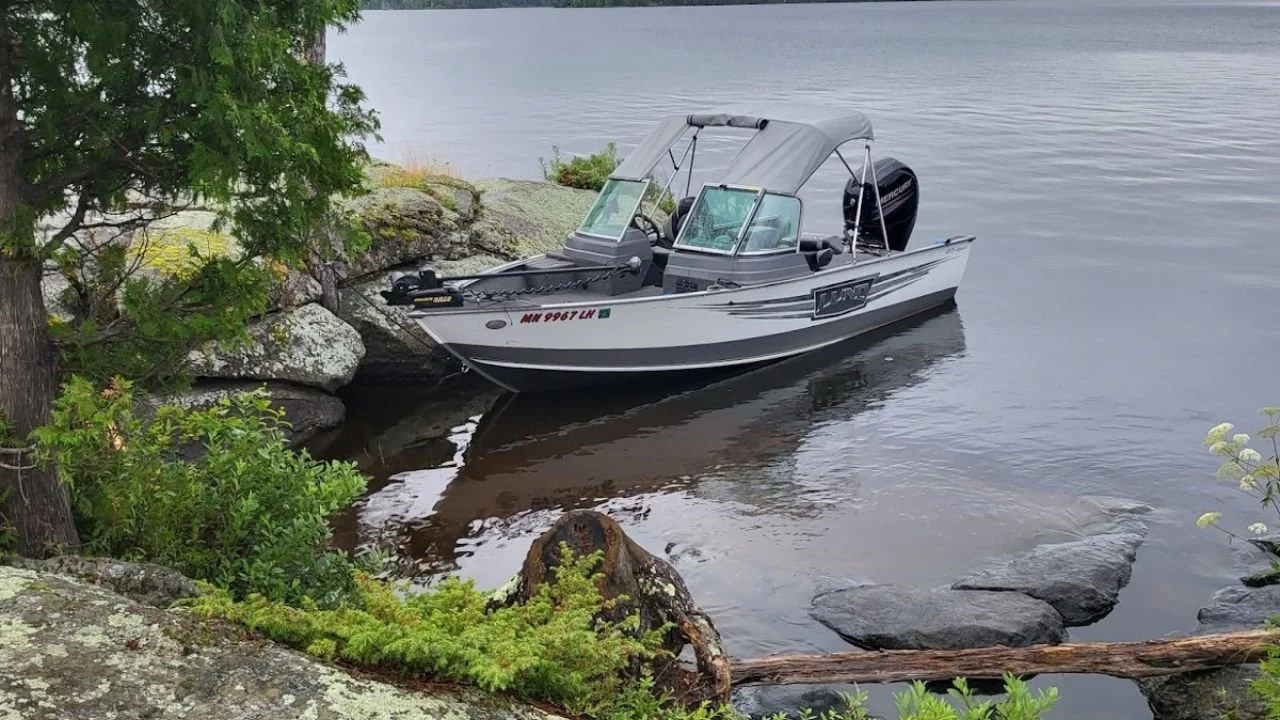The Joy of a Cabin with a Jacuzzi After a Day on the Lake