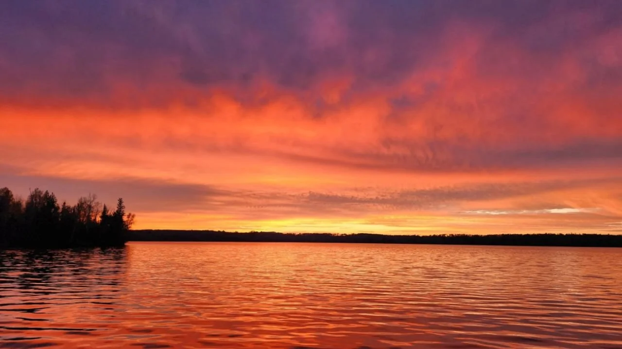 How to Experience the Boundary Waters Without Camping (6 Easier Options)