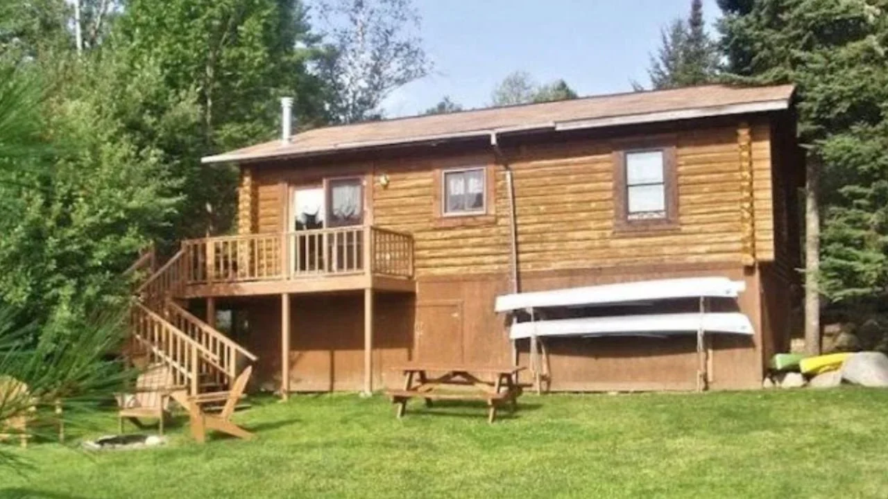 The Basswood Cabin at Timber Trail Lodge