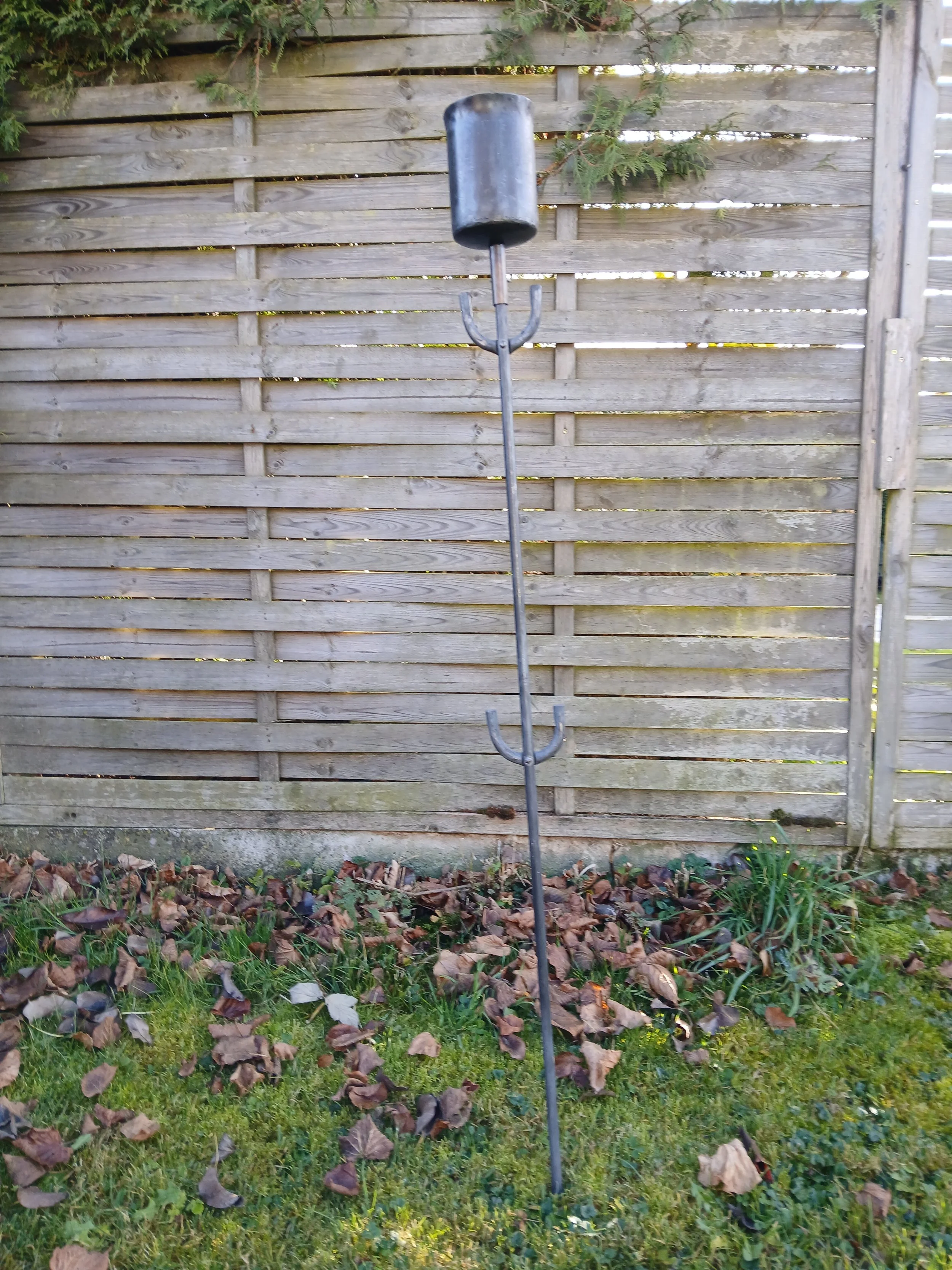 Fackeltopf für die Absperrstangen