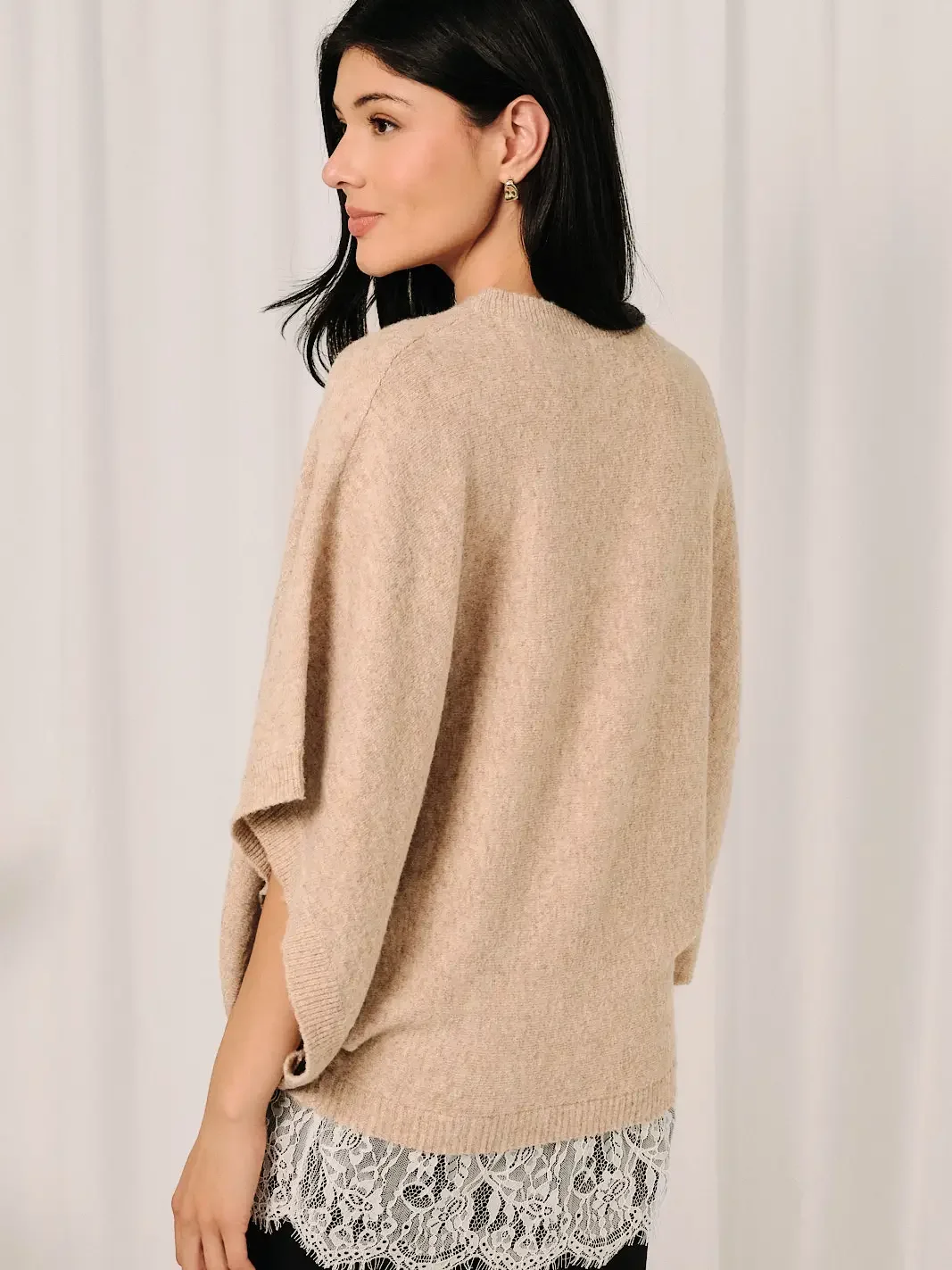 Beige Lace Trim 2.webp