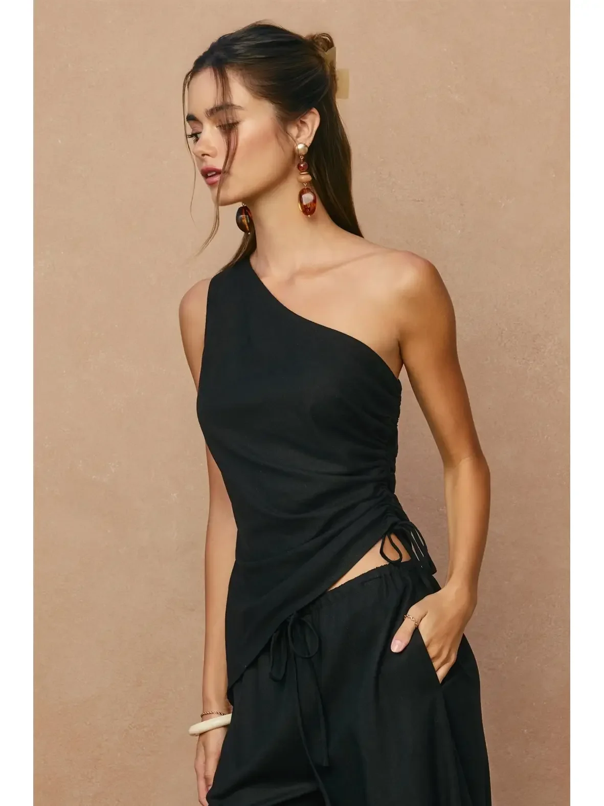 Black 12.webp