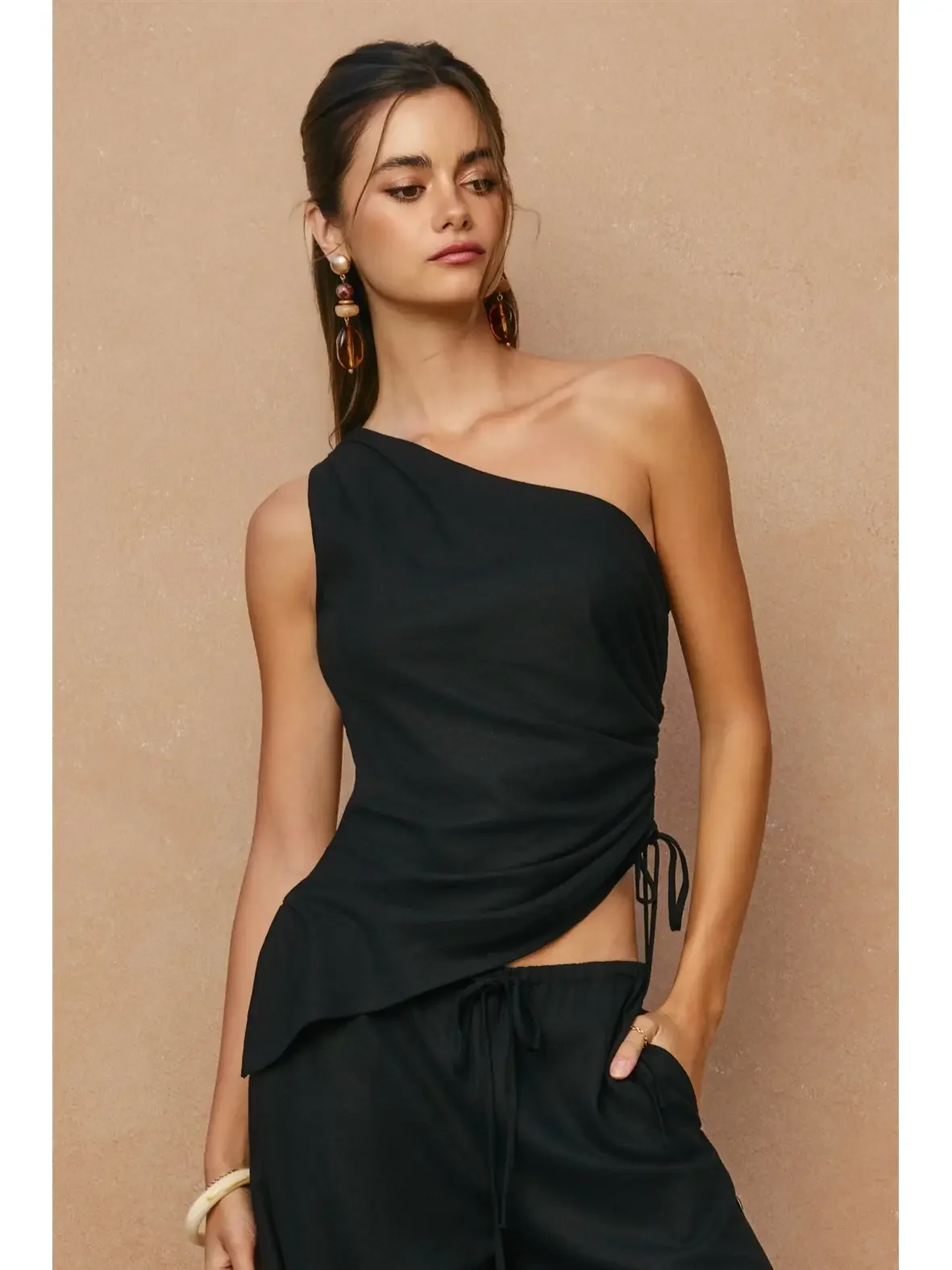 Black 1.webp