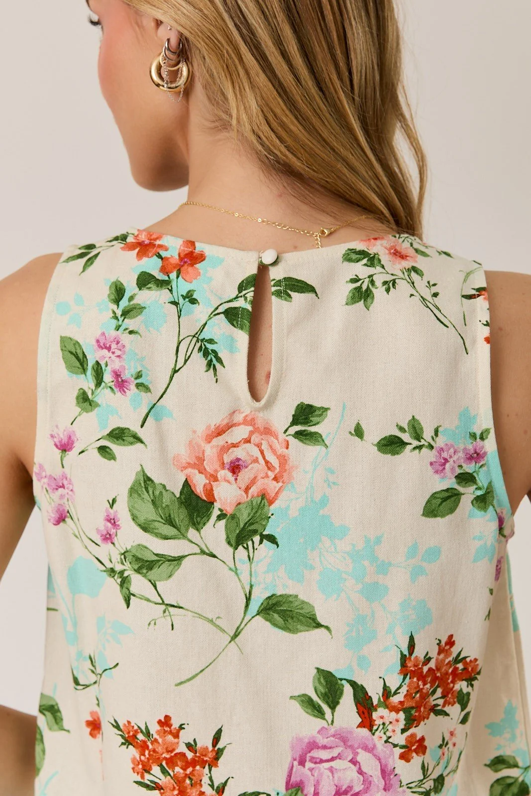 Gili Floral Top 13.jpg