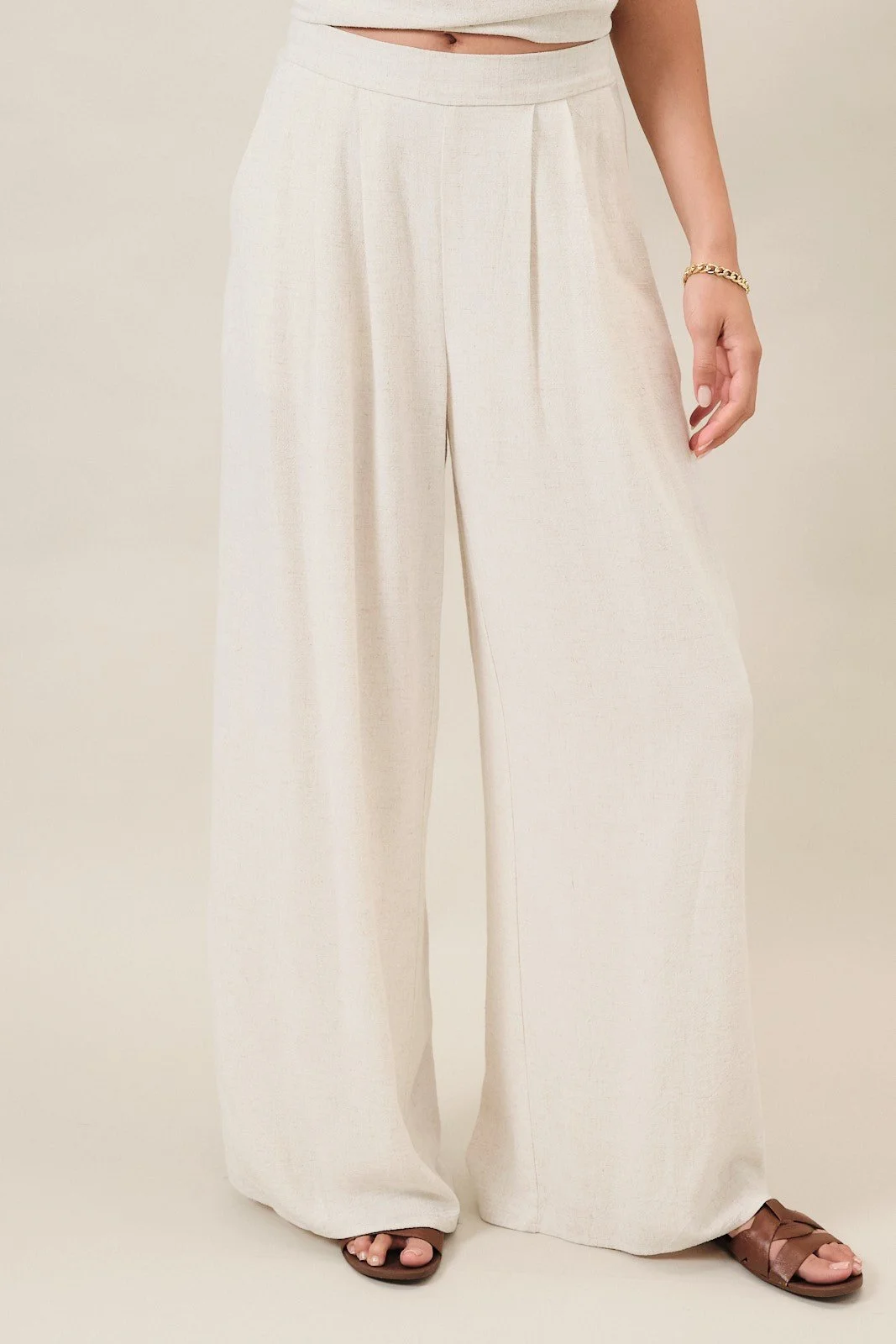 Pleated Detail Wide Leg Pants 1.jpg