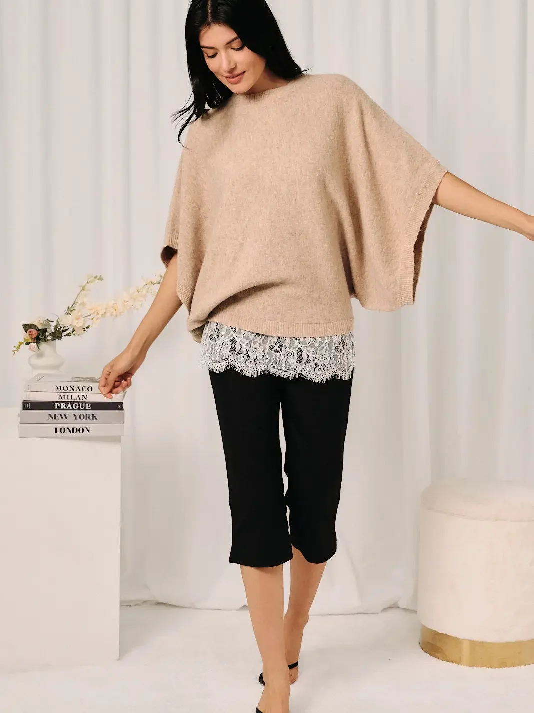Beige Lace Trim 1.webp