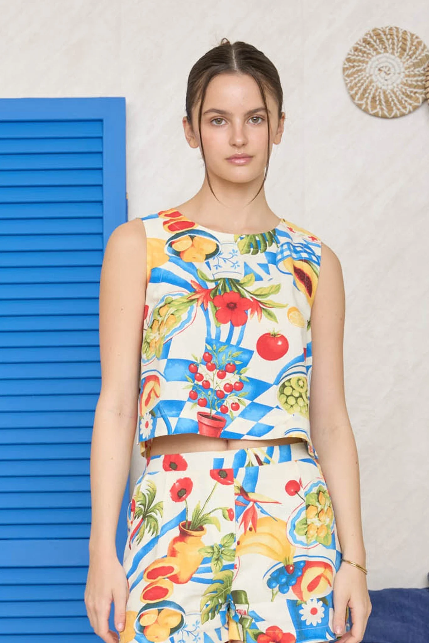 Tropical Picnic Motif Sleeveless Cropped Linen Top 13.jpg
