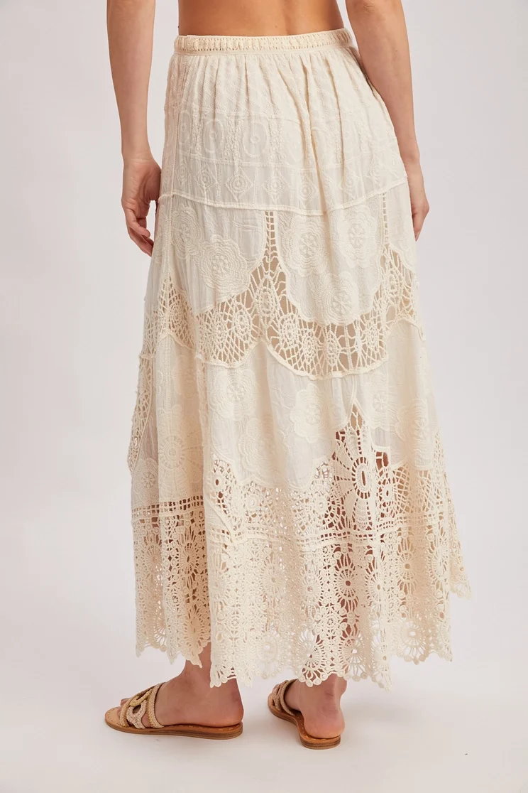 Boho Lace Max 3.webp