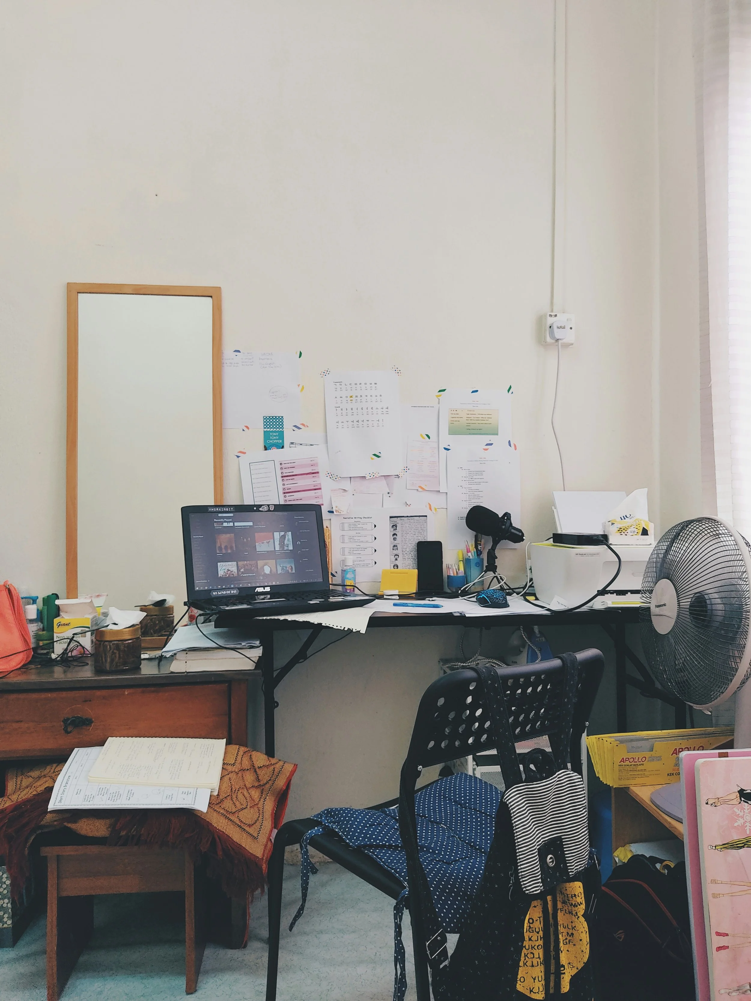 cluttered room