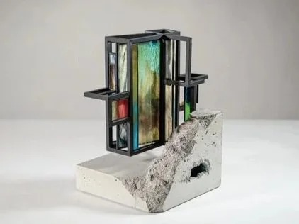 Ochen Kaylan, Felines Can Either Purr or Roar, but Not Both