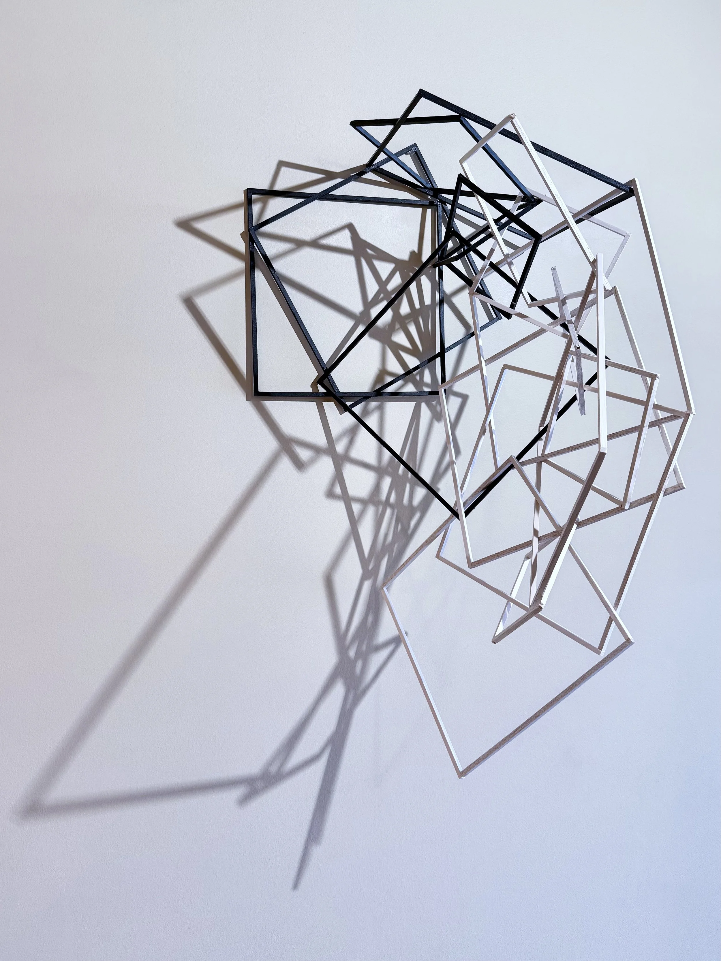 Elena Thomas, Extension