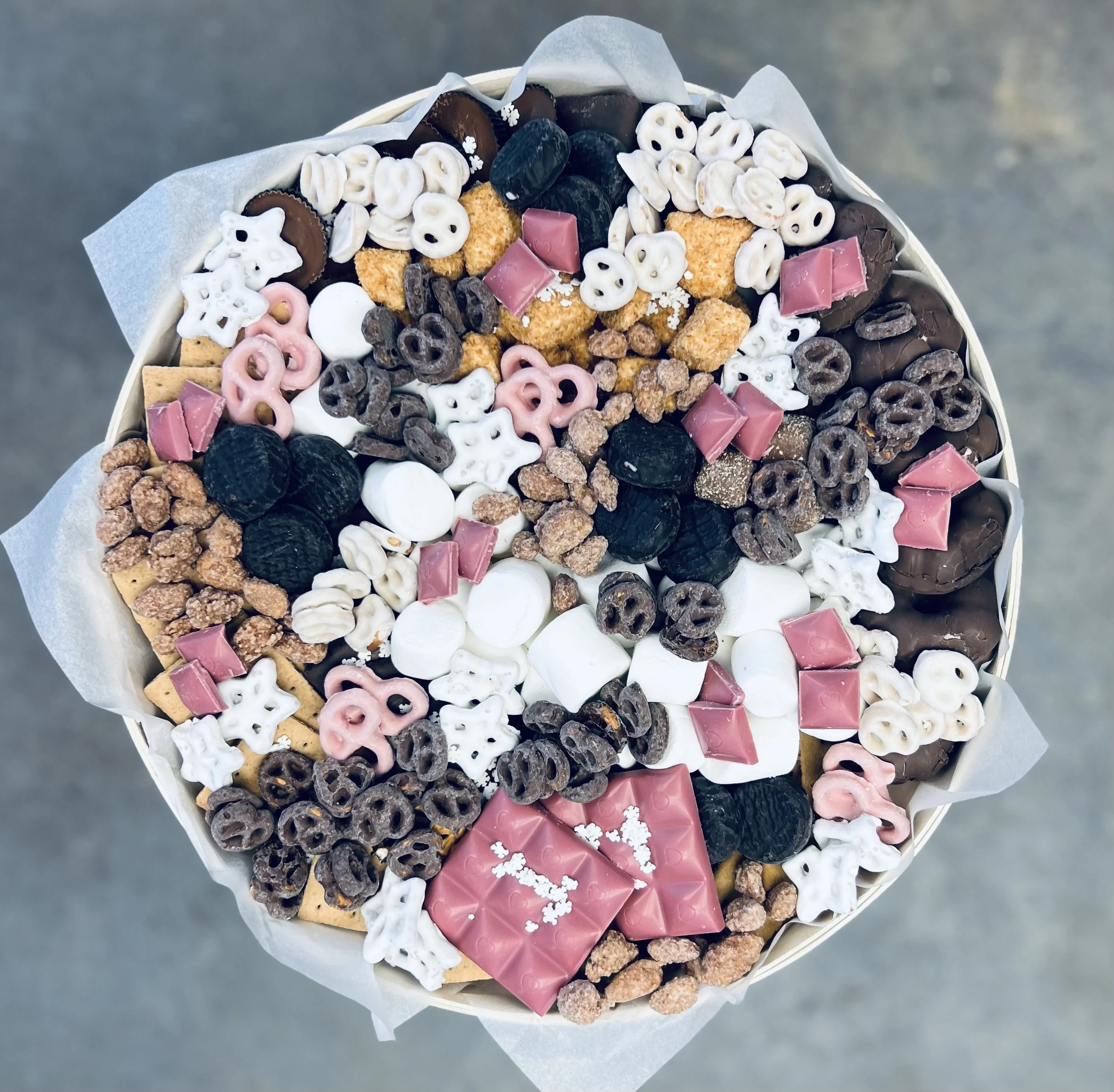 The Grazing Fox - S'mores Board