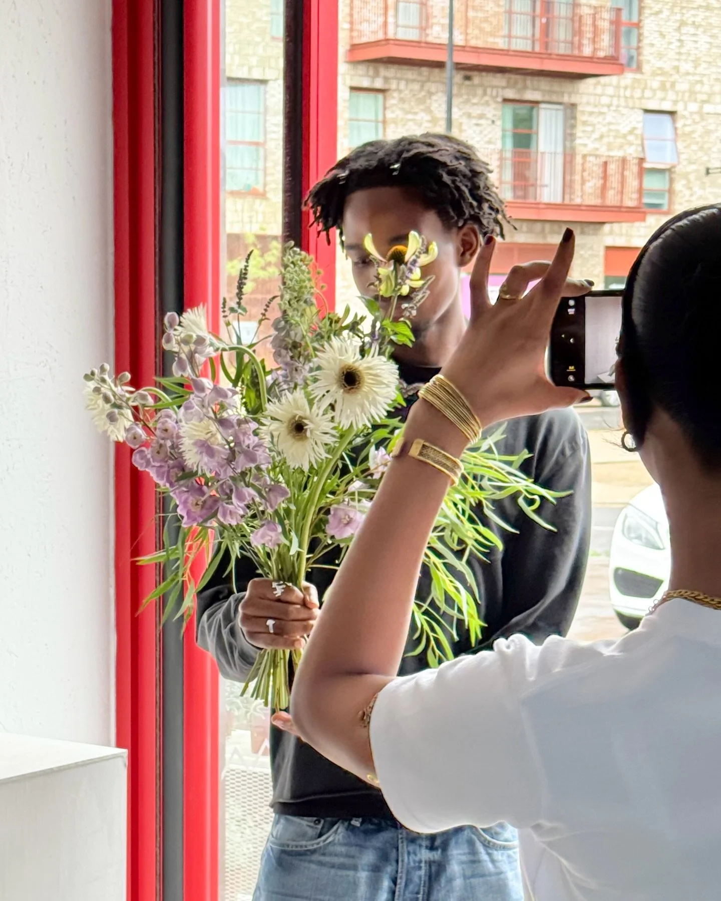 The flowers may fade, but I hope the joy of that day remains in your memory 💜

For workshop inquiries, please send me a DM or search 'Roha Flower' on the ClassBento website.

#flower #workshop #bouquet #london #rohaflower