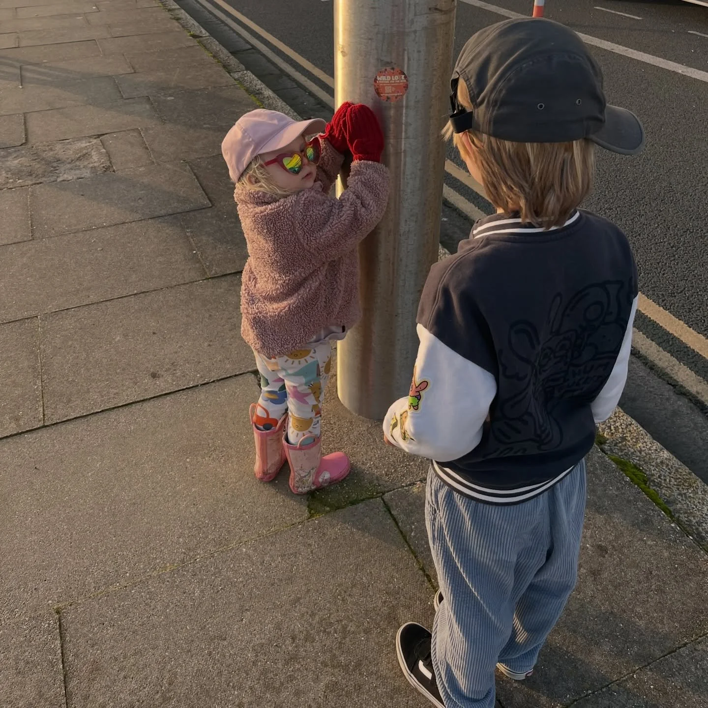 Look out Brighton &amp; Hove&hellip;these two have got WILD LOVE STICKERS &amp; they&rsquo;re not afraid to use them 🤪🤪