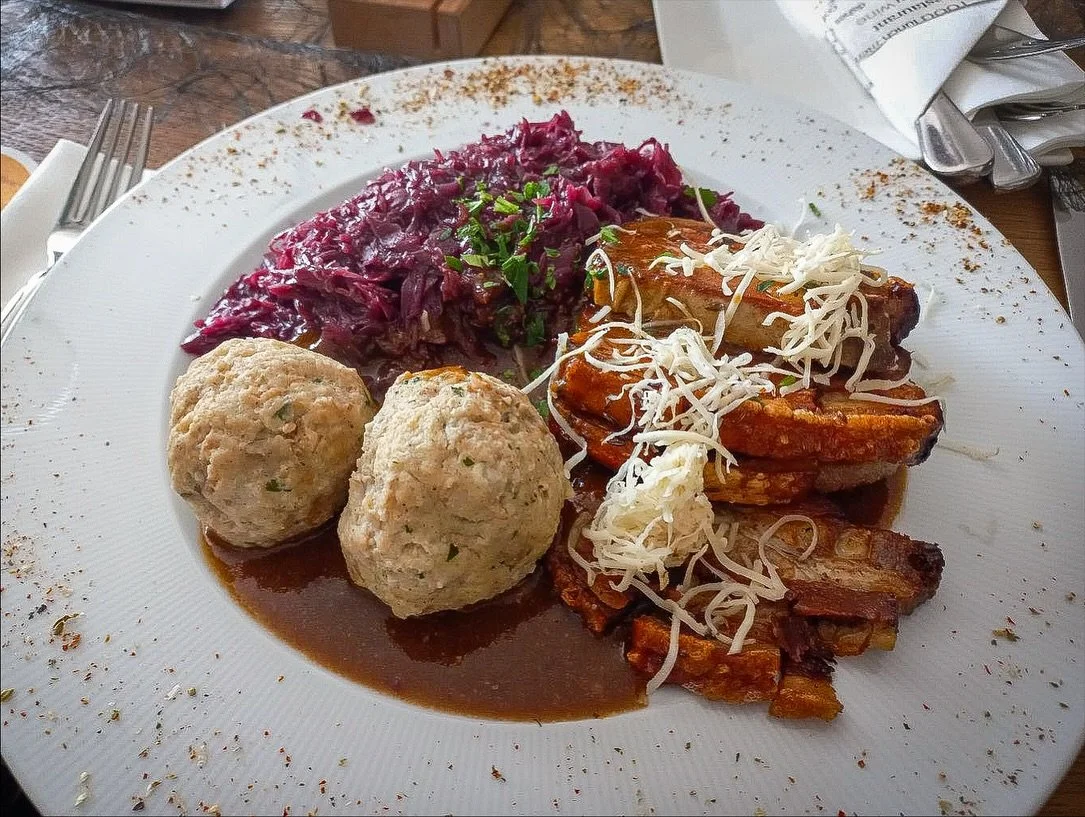 Schlachtpartie-Verl&auml;ngerung &amp; Winterpause 🍂

Weil unsere Schlachtpartie so gut angekommen ist, gibt&rsquo;s eine kleine &Uuml;berraschung:
Wir verl&auml;ngern bis kommenden Sonntag, den 19. Oktober!

Kommt also noch einmal vorbei und genie&