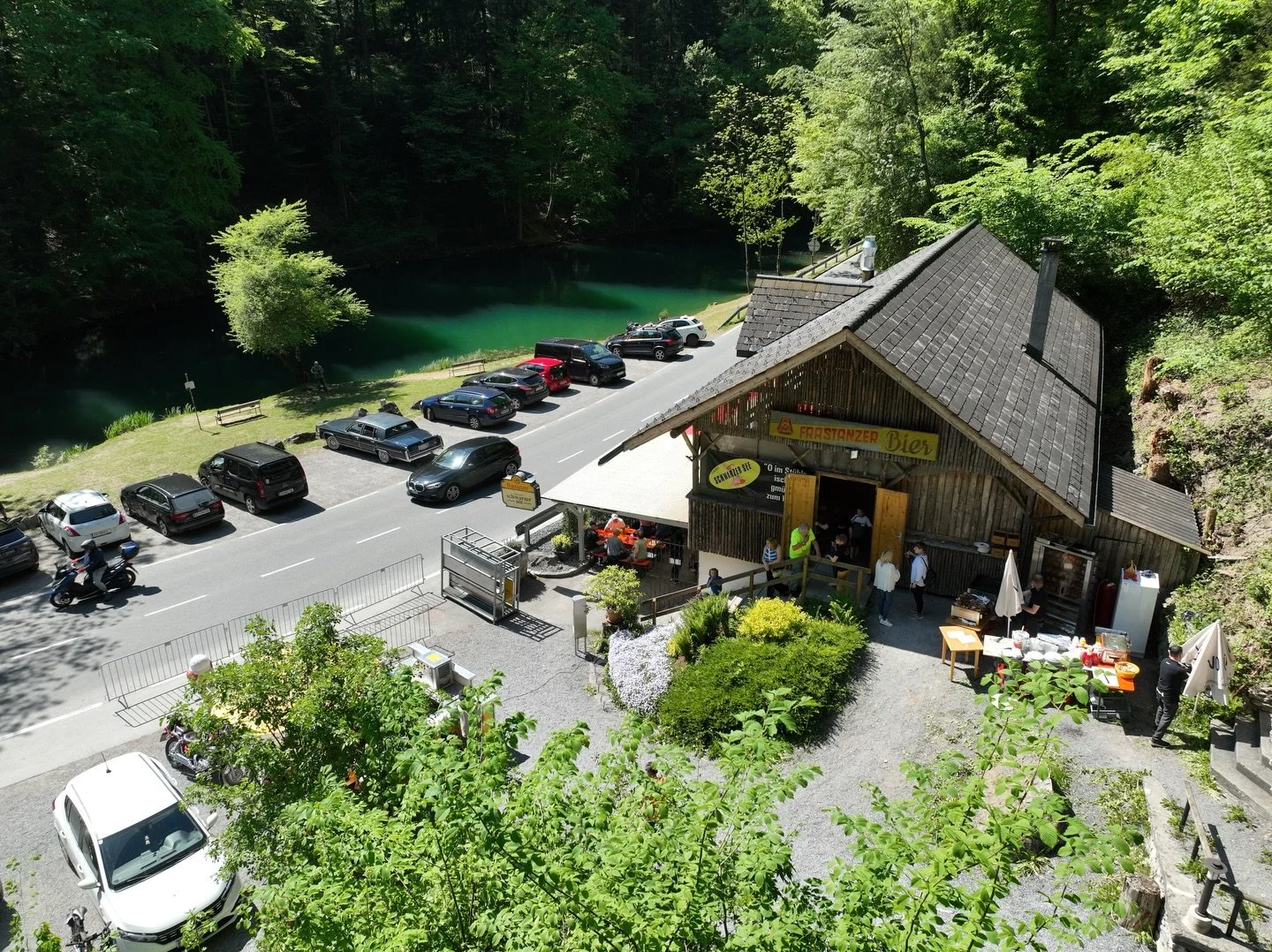 Im April sind wir wieder f&uuml;r euch da &ndash; und wir freuen uns schon sehr auf den Fr&uuml;hling und auf viele bekannte Gesichter. 😎 

Nach der Pause &ouml;ffnen wir wieder unsere T&uuml;ren und hoffen auf sonnige Tage, gute Gespr&auml;che und 