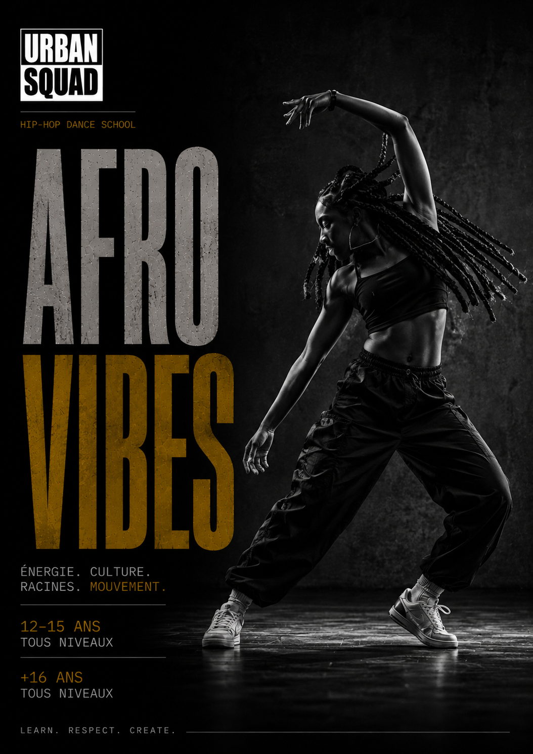 Un jeune homme avec des dreadlocks effectuant une cassure de breakdance dans une rue urbaine, en noir et blanc avec le texte en vert 'AFRO' et en blanc 'À partir de 11 ans'.
