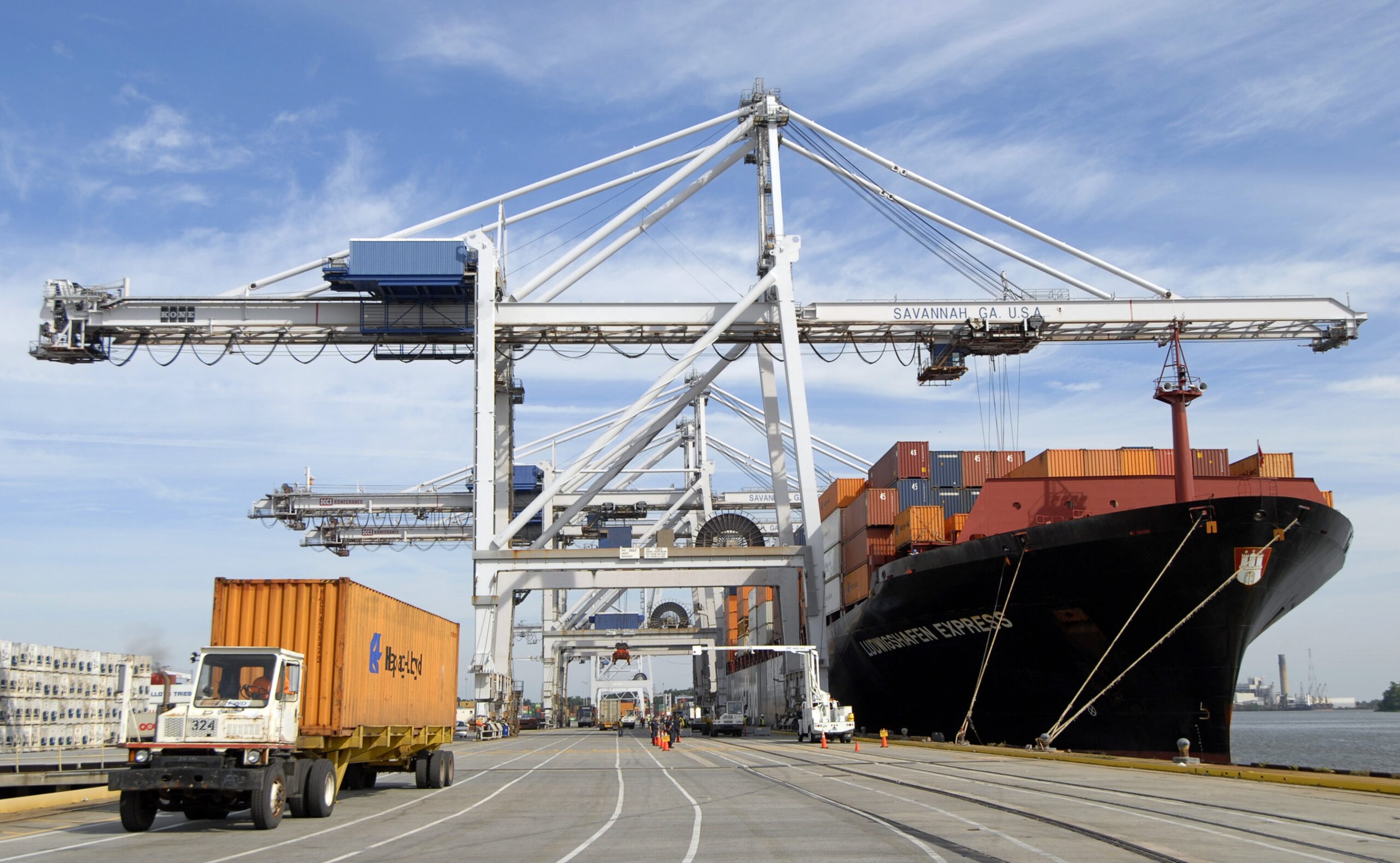 procurement-ship-to-shore-container-crane-scaled.jpg