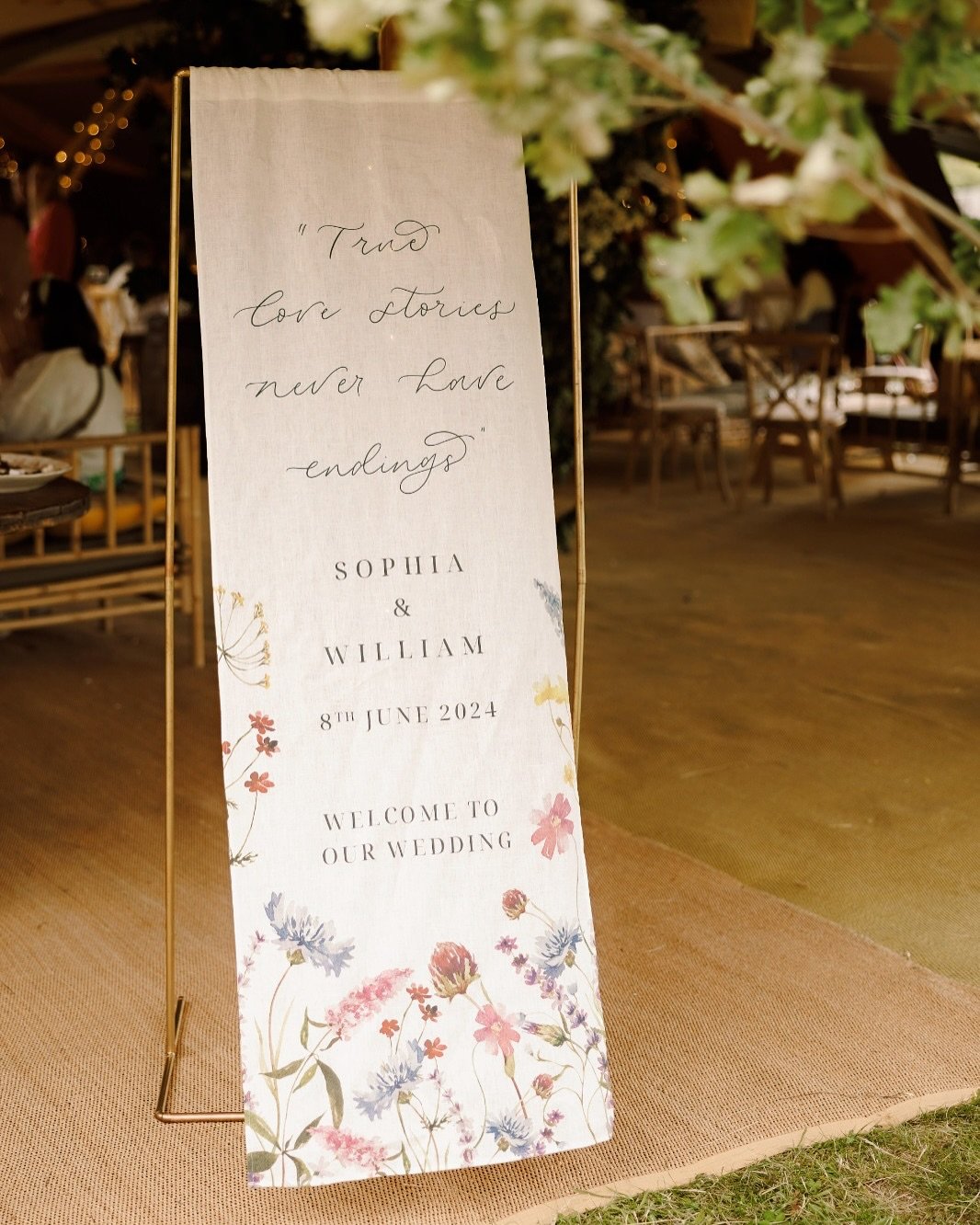 Swipe right to read the most beautiful review ever 🥹
~
Wishing a very happy first wedding anniversary to the gorgeous Sophia &amp; Will. Their wedding day last June was full of blooms and colours. Inspired by bring they outdoors in, their wedding st