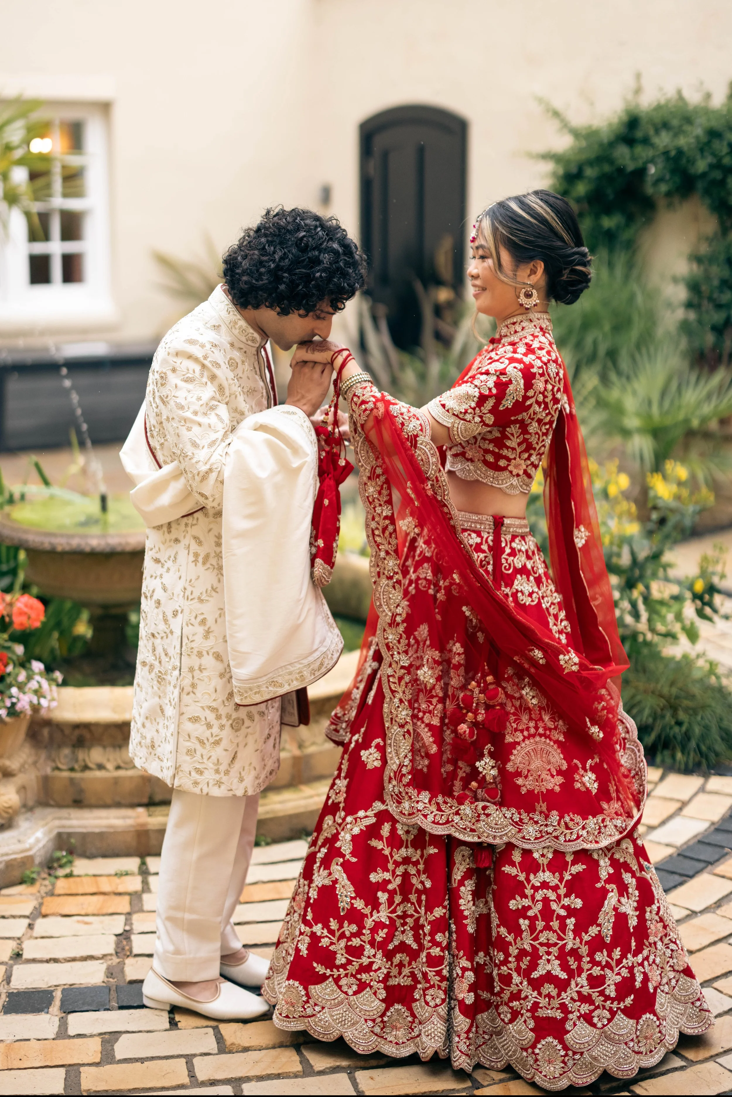 Lucca-Studios-Bespoke—Wedding-Stationery-Ashmolean-Museum-Oxford-Jessica—and-Neil-Abu-Bakar-Sarfraz-Photography_045.jpg