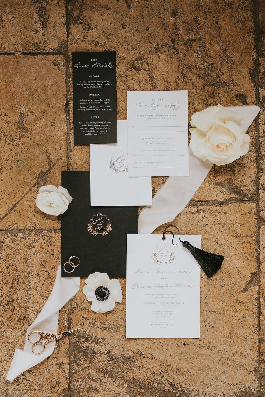 Lucca-Studios-Wedding-Stationery-Bodleian-Library-Oxford-PoppyCarterPortraits-1.jpg