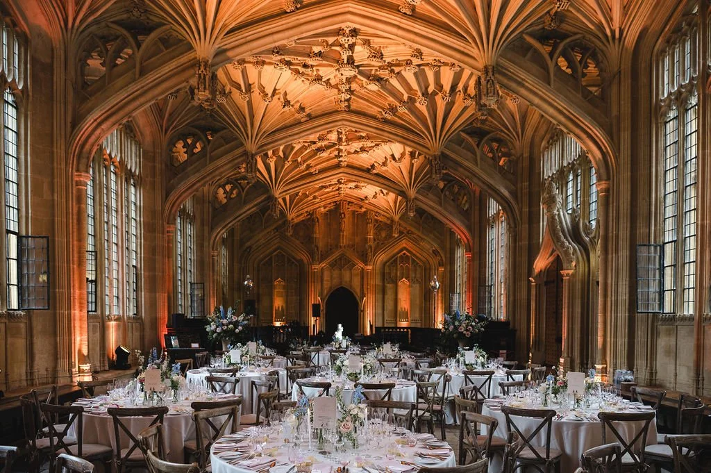 VictoriaandAndrew_Bodleian-Library-Oxford-Weddings-by-Nicola-and-Glen-1002.jpg