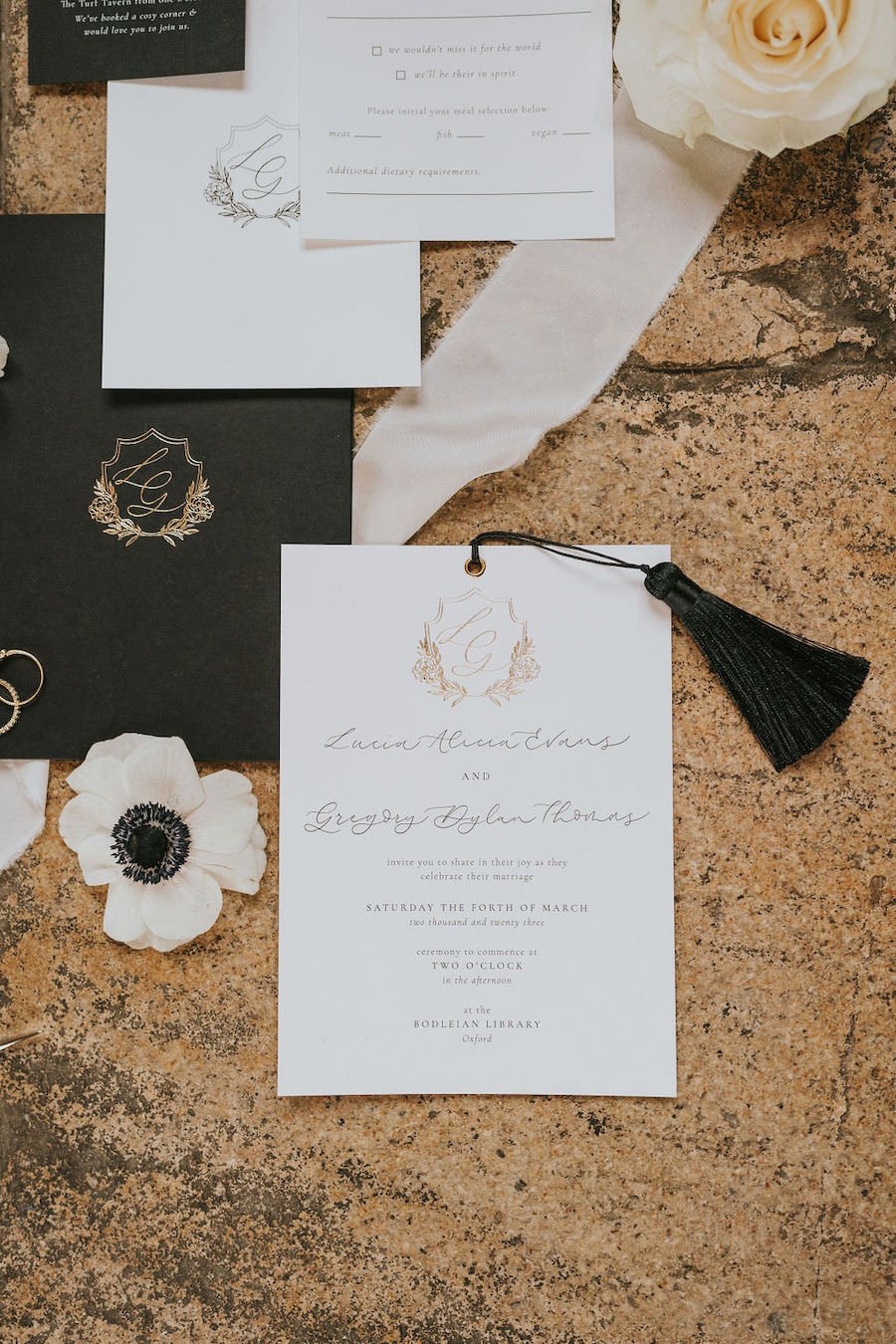 Lucca-Studios-Wedding-Stationery-Bodleian-Library-Oxford-PoppyCarterPortraits-2.jpg